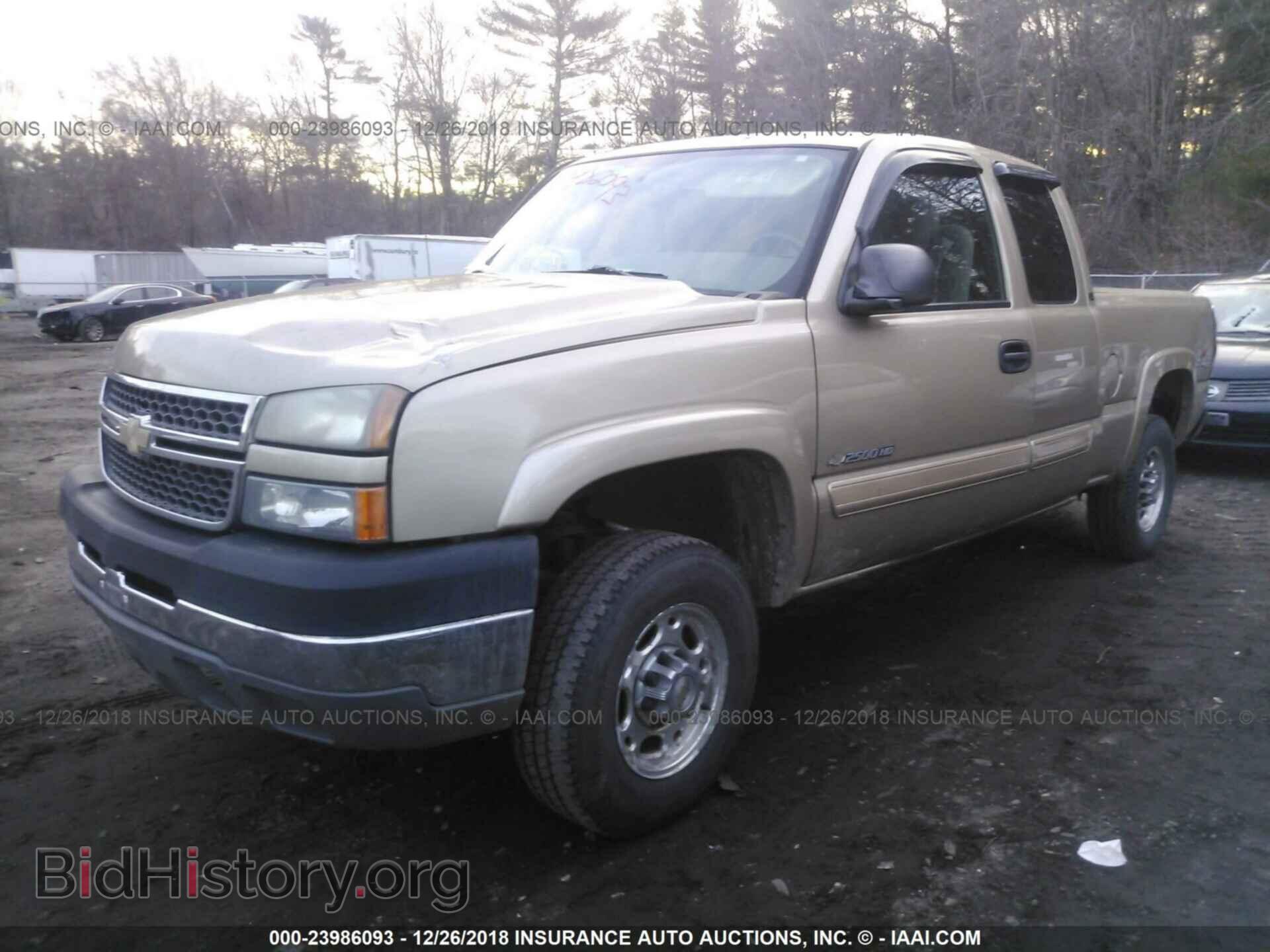 2005 CHEVROLET SILVERADO - VIN: 1GCHK29U45E128069 - Фото 2