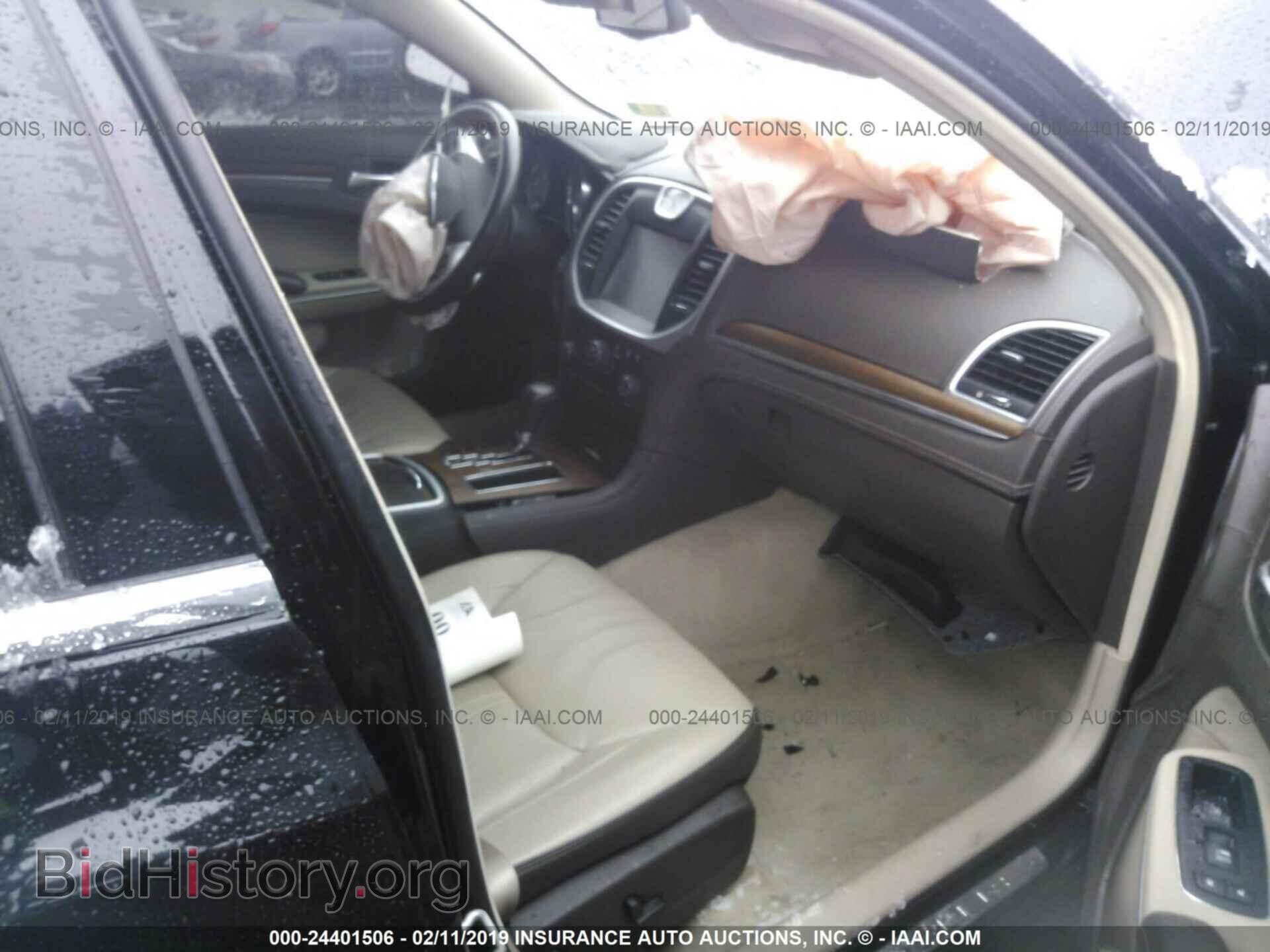 2013 CHRYSLER 300C - VIN: 2C3CCAPT8DH572899 - Фото 5