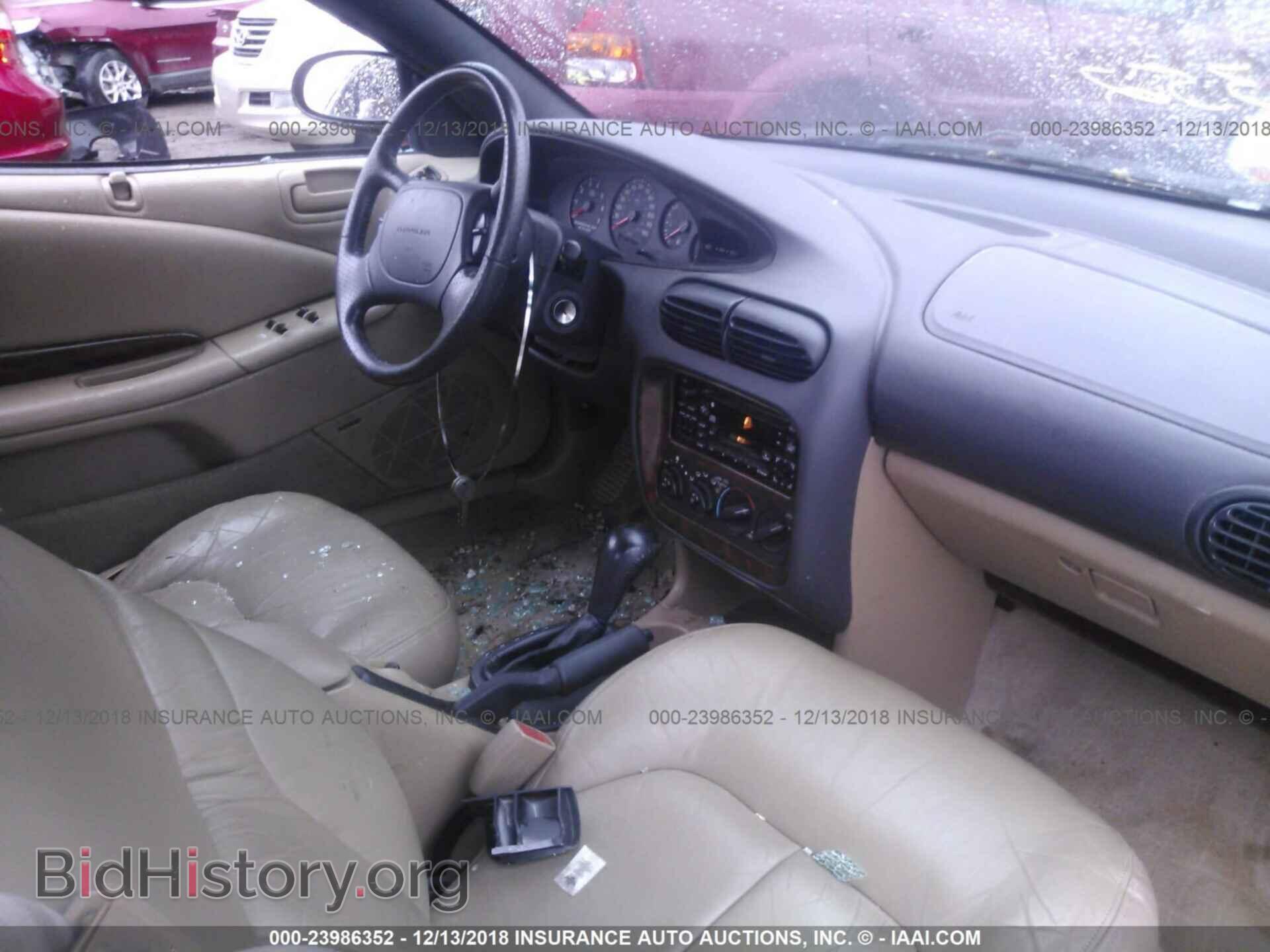 1998 CHRYSLER SEBRING - VIN: 3C3EL55H0WT201907 - Фото 5
