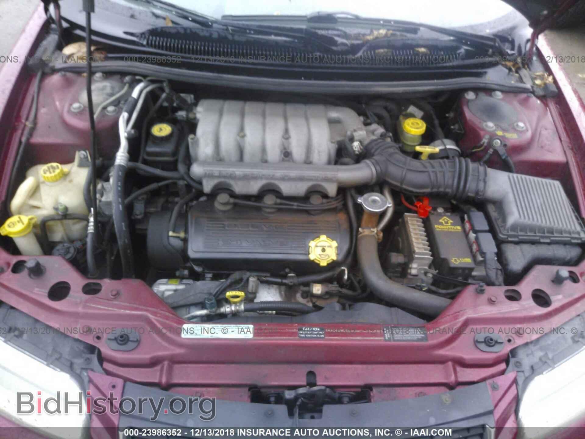 1998 CHRYSLER SEBRING - VIN: 3C3EL55H0WT201907 - Фото 10