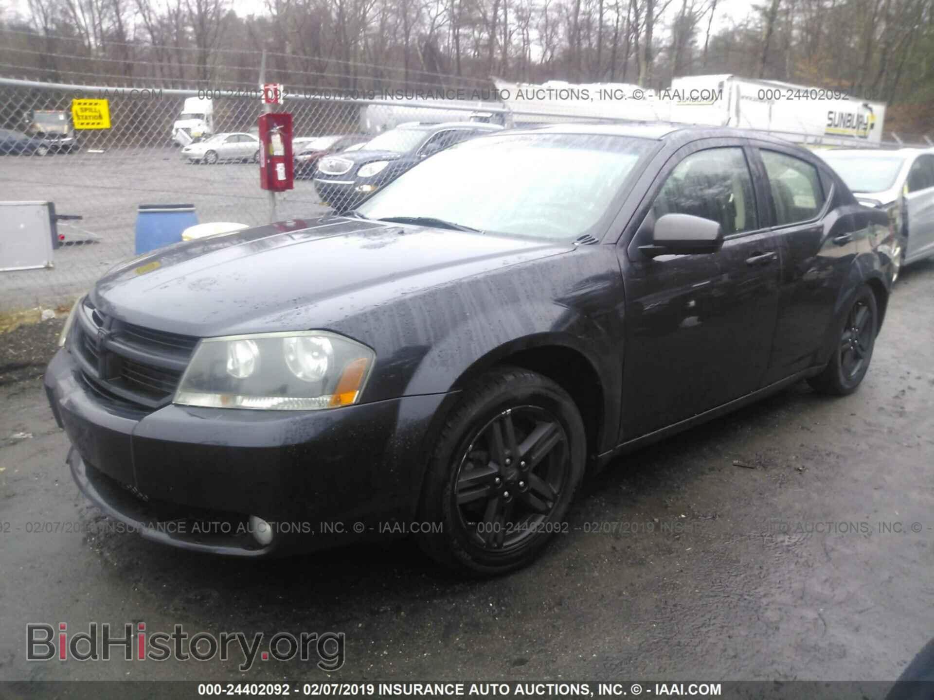 2010 DODGE AVENGER - VIN: 1B3CC5FB9AN134635 - Фото 2