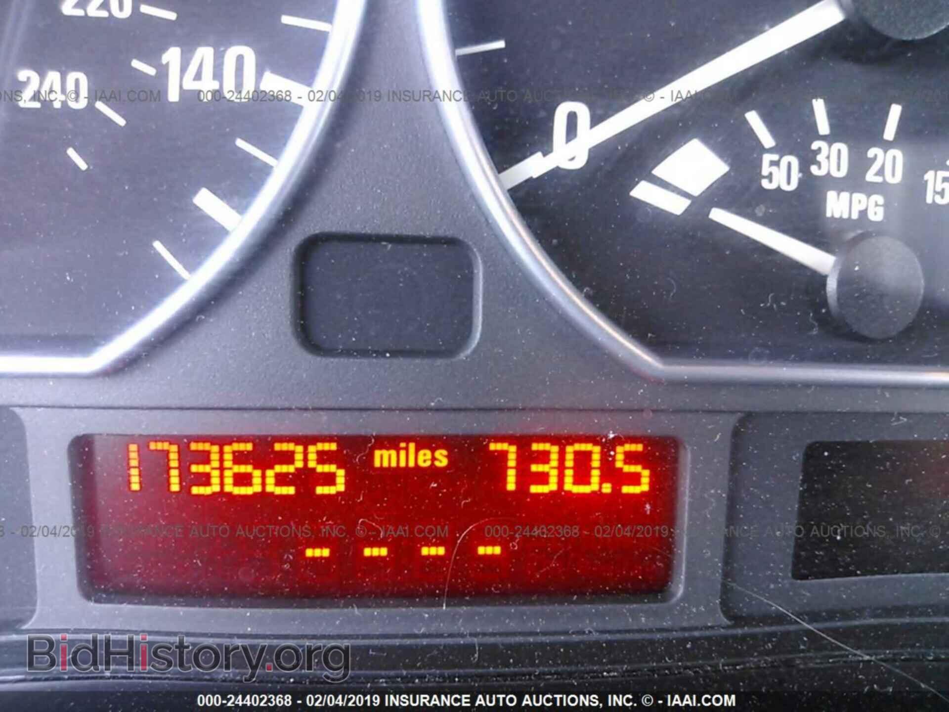 2002 BMW 330 - VIN: WBAEV53422KM17417 - Фото 7