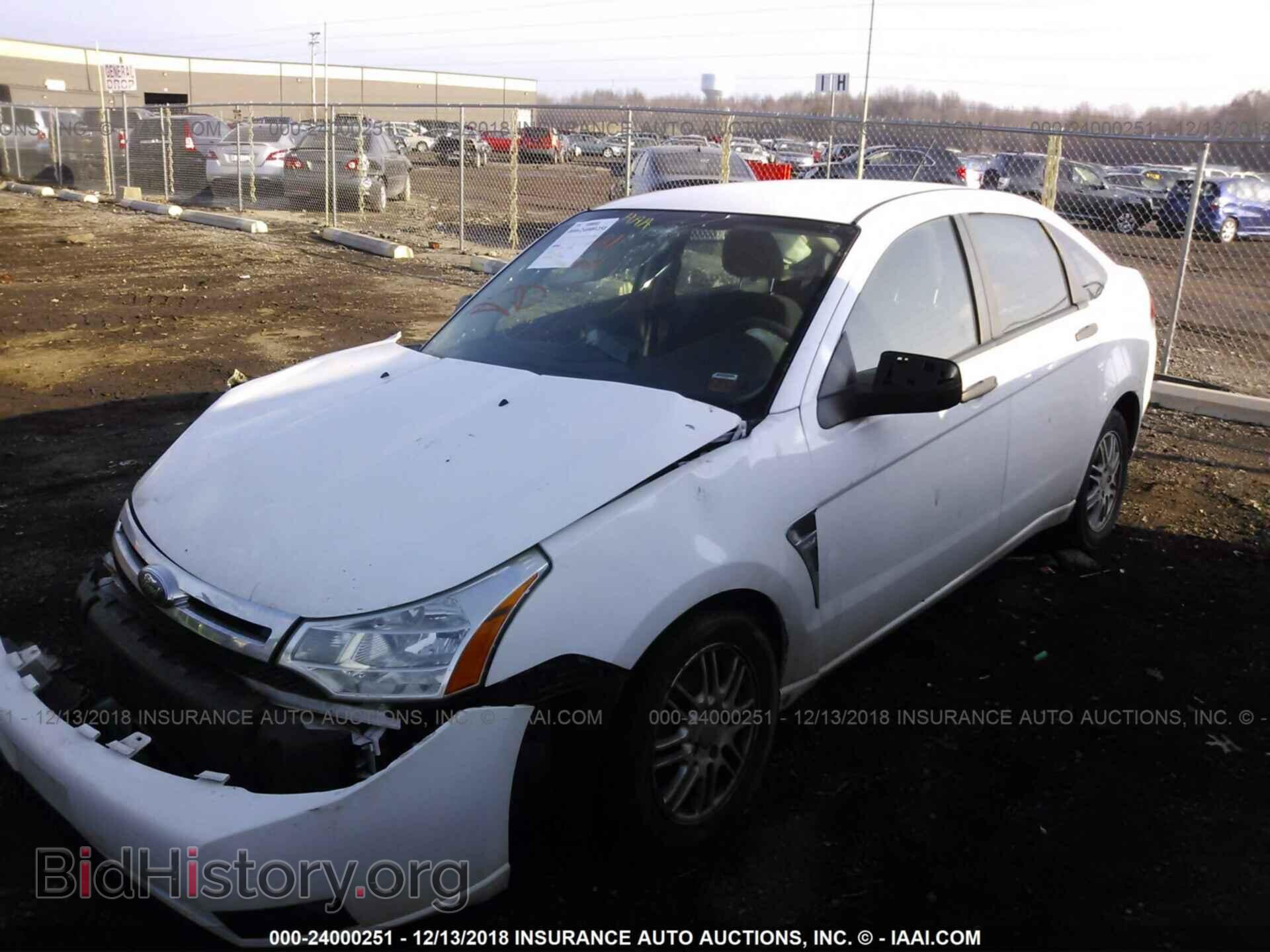 2008 FORD FOCUS - VIN: 1FAHP35N28W293905 - Фото 2