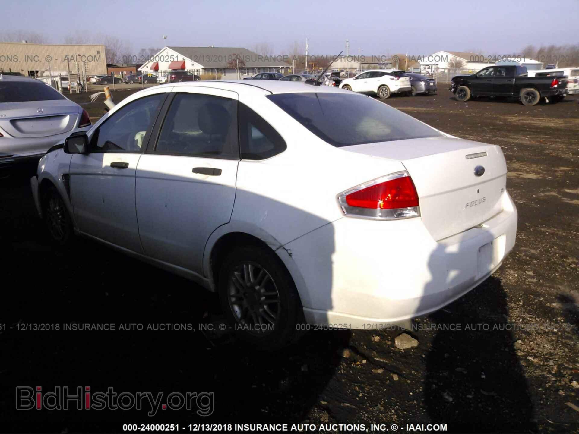 2008 FORD FOCUS - VIN: 1FAHP35N28W293905 - Фото 3