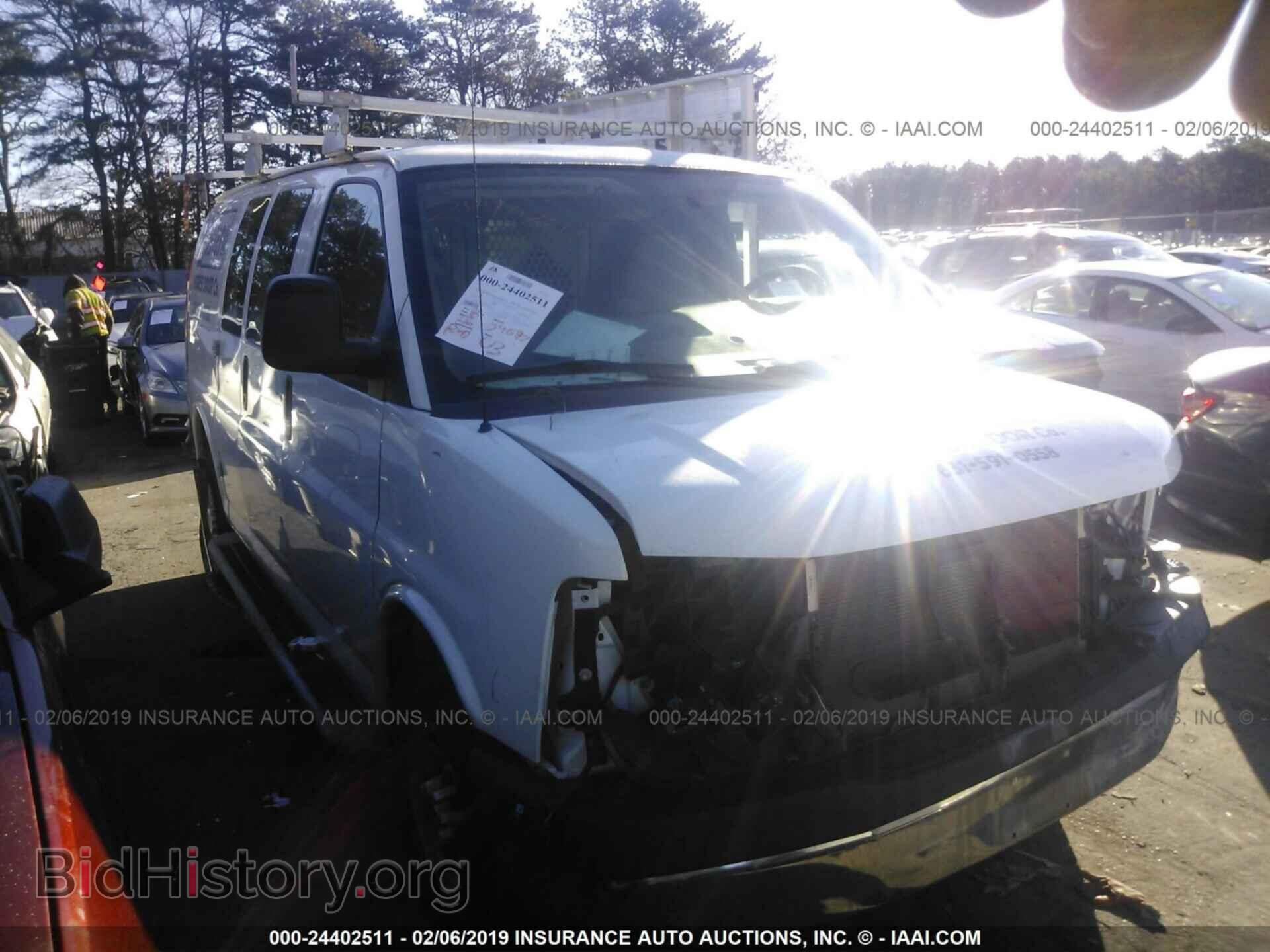 Фотография 1GTW7FCF8F1901628 - GMC SAVANA 2015
