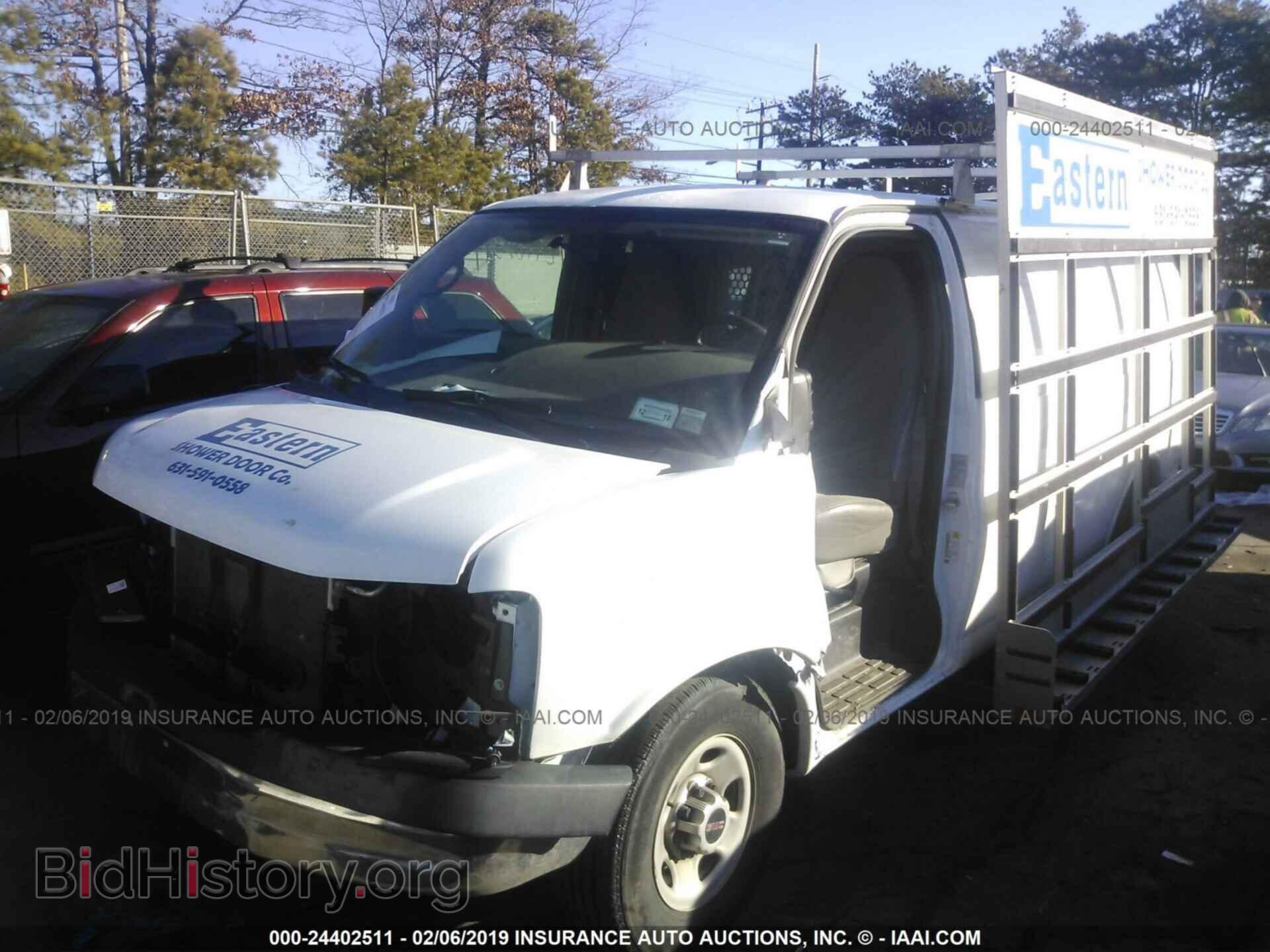 2015 GMC SAVANA - VIN: 1GTW7FCF8F1901628 - Фото 2