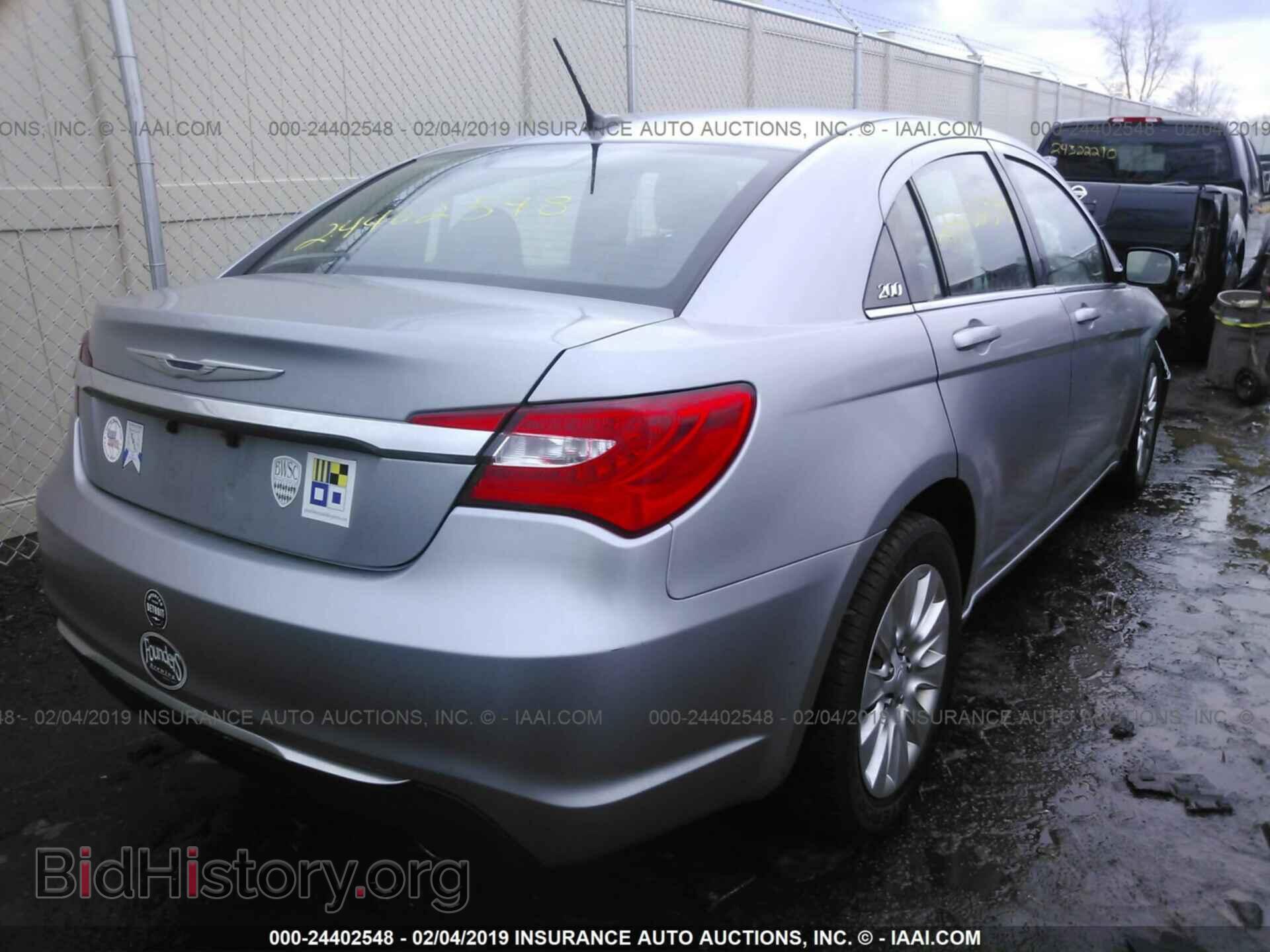 2013 CHRYSLER 200 - VIN: 1C3CCBAG2DN729061 - Photo 4