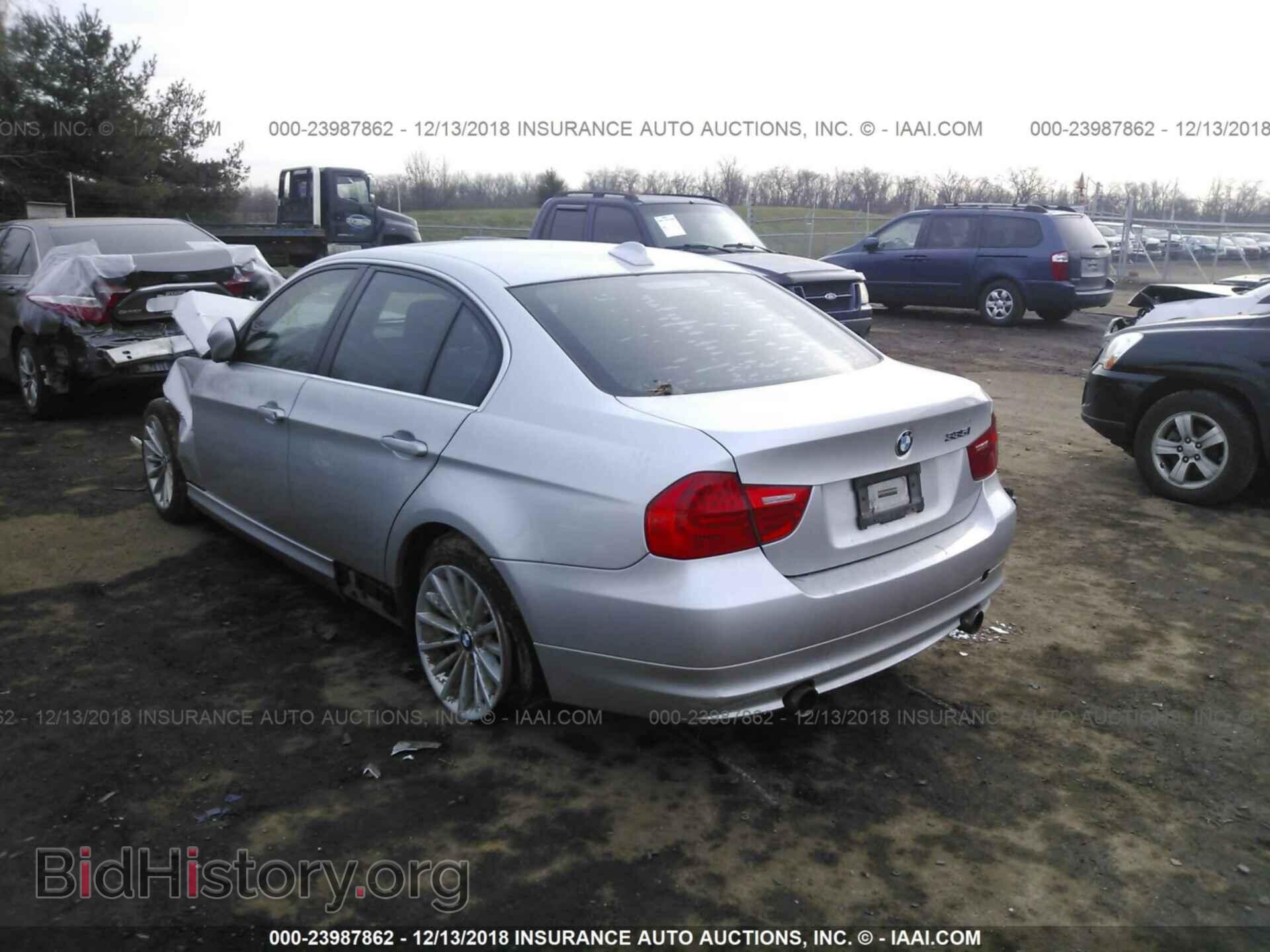 2010 BMW 335 - VIN: WBAPL3C56AA408137 - Фото 3