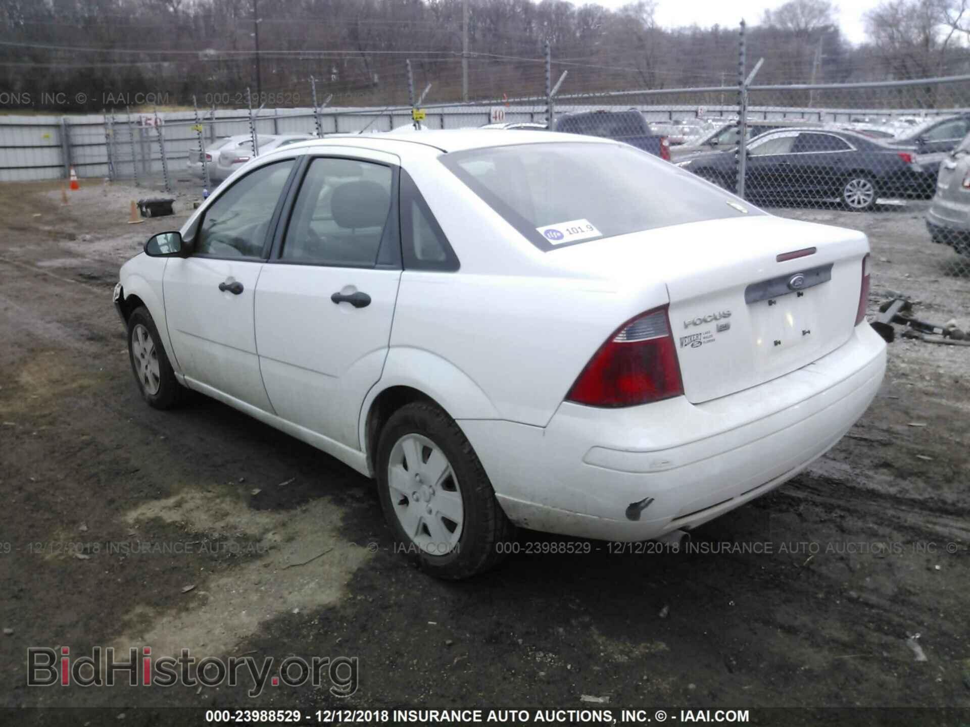 2007 FORD FOCUS - VIN: 1FAFP34N27W194718 - Фото 3