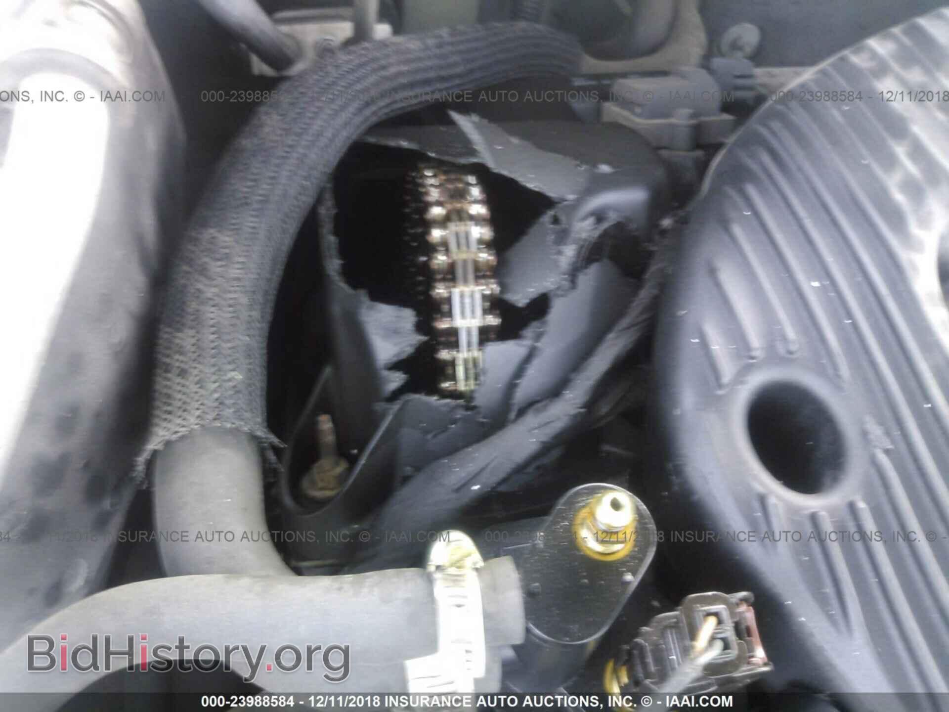2004 CHRYSLER SEBRING - VIN: 1C3EL56T24N187797 - Фото 6