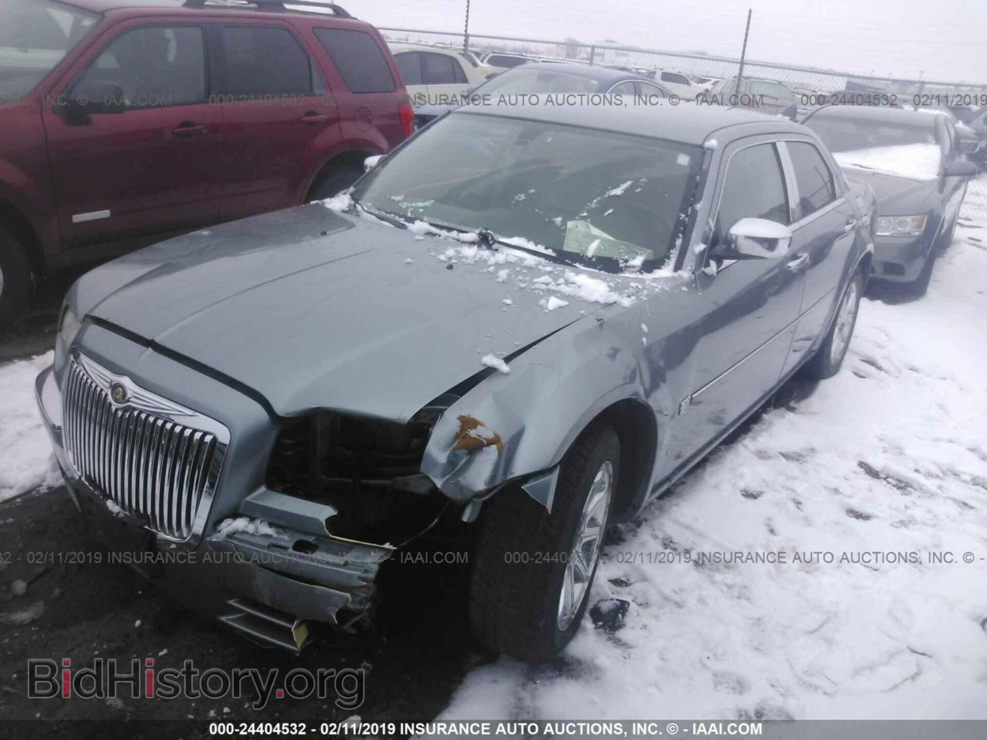 2007 CHRYSLER 300C - VIN: 2C3KA63H87H893622 - Фото 2
