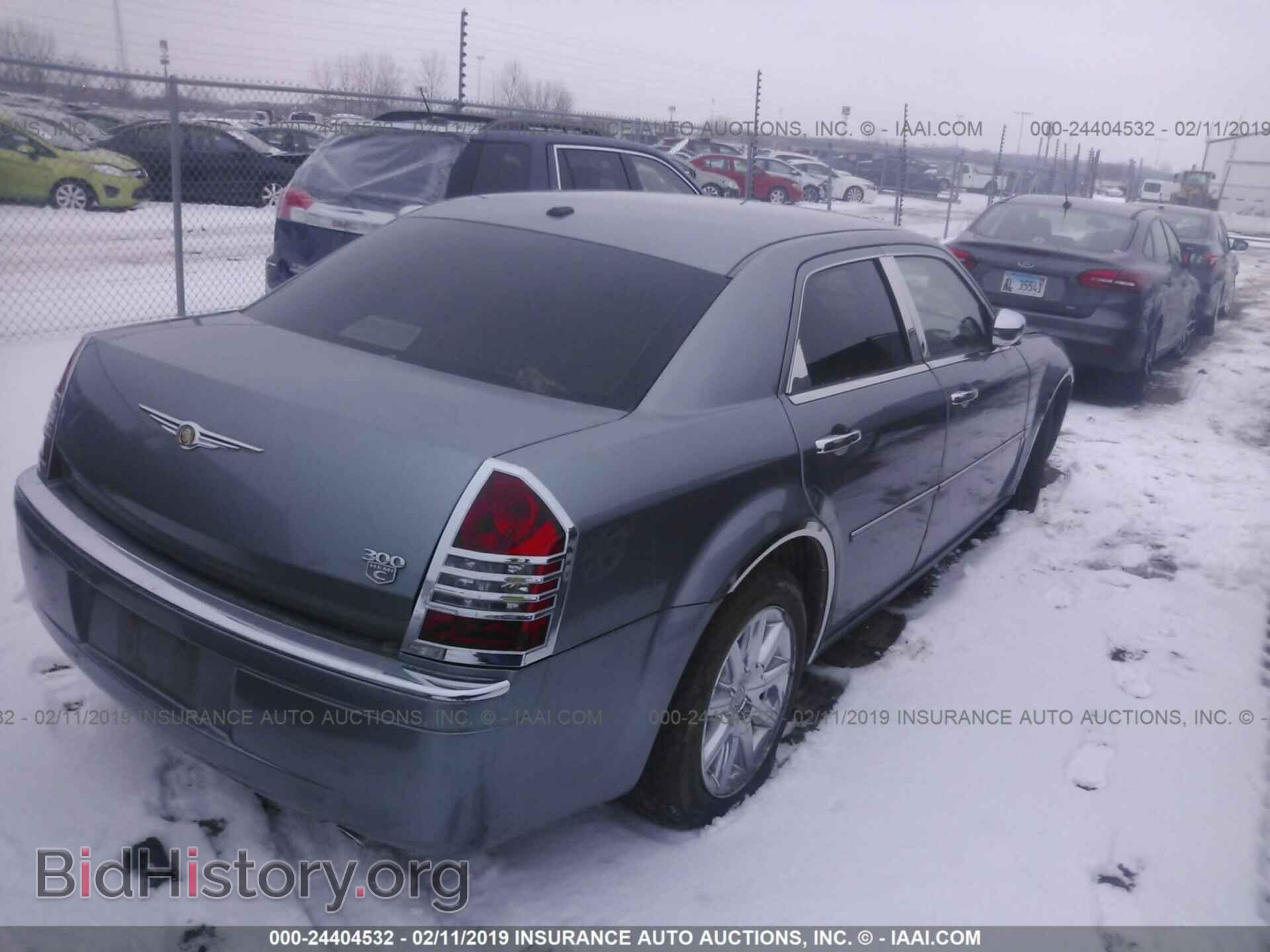2007 CHRYSLER 300C - VIN: 2C3KA63H87H893622 - Фото 4