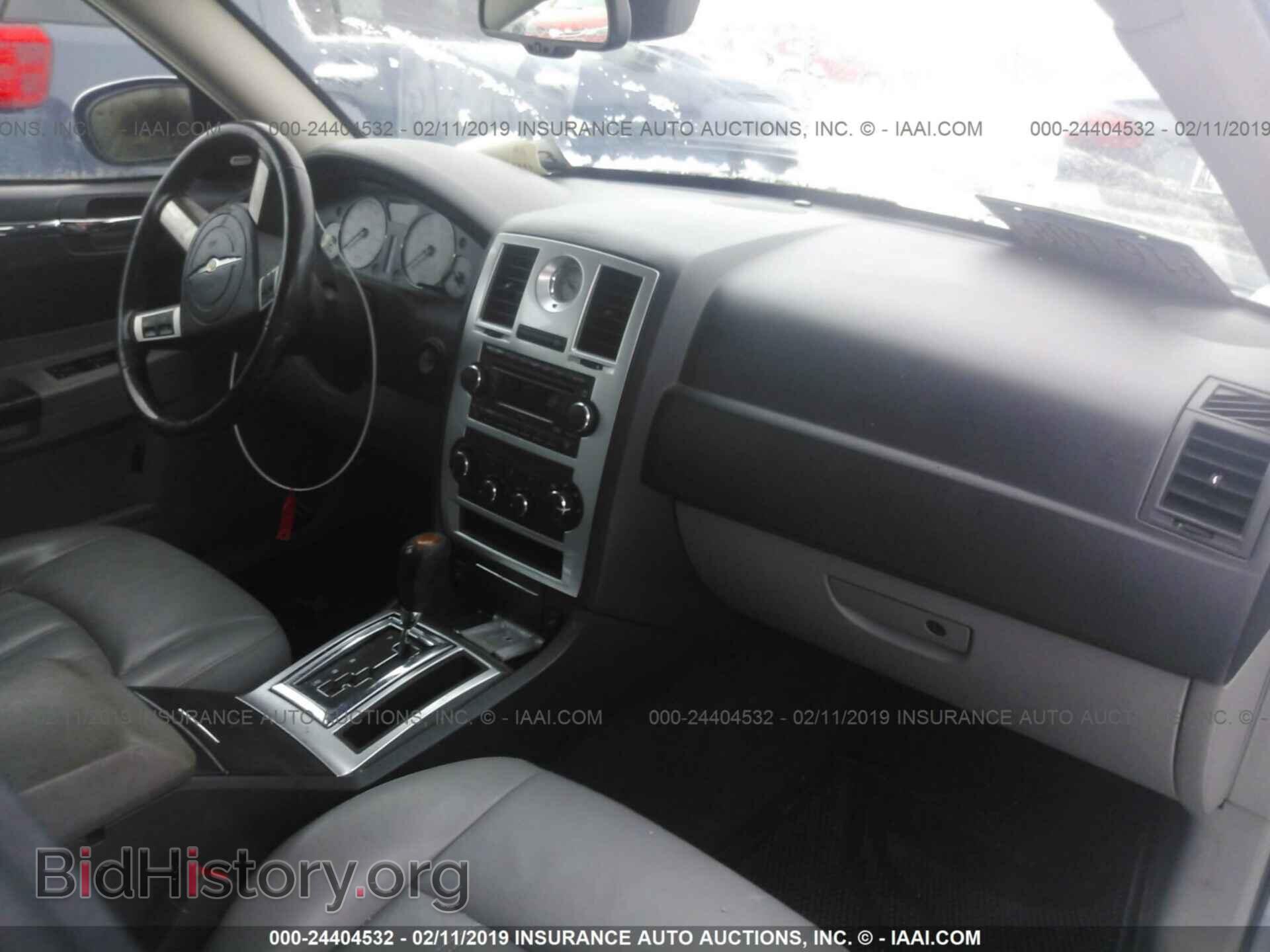 2007 CHRYSLER 300C - VIN: 2C3KA63H87H893622 - Фото 5