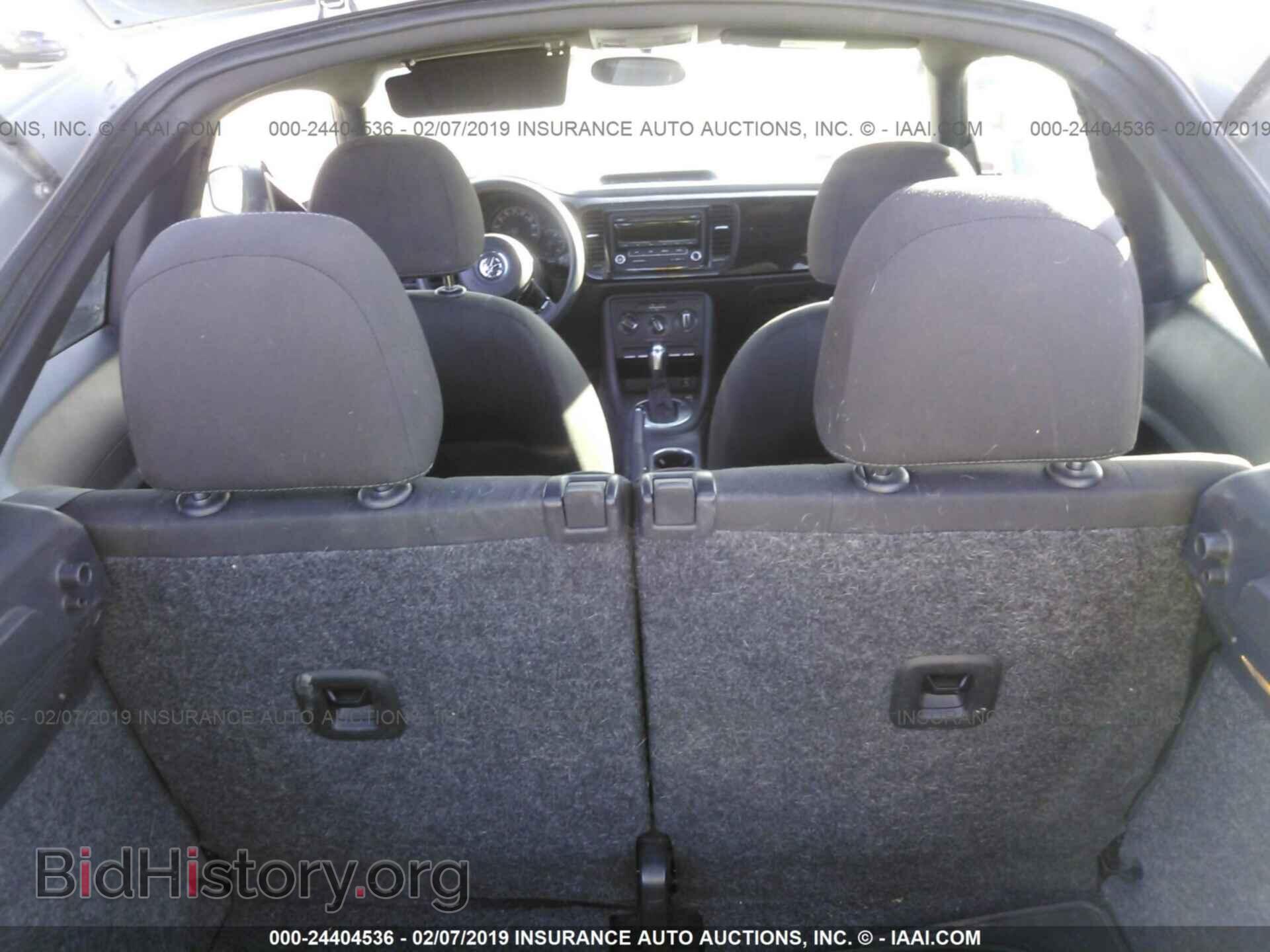 2012 VOLKSWAGEN BEETLE - VIN: 3VWFP7AT8CM616115 - Фото 8