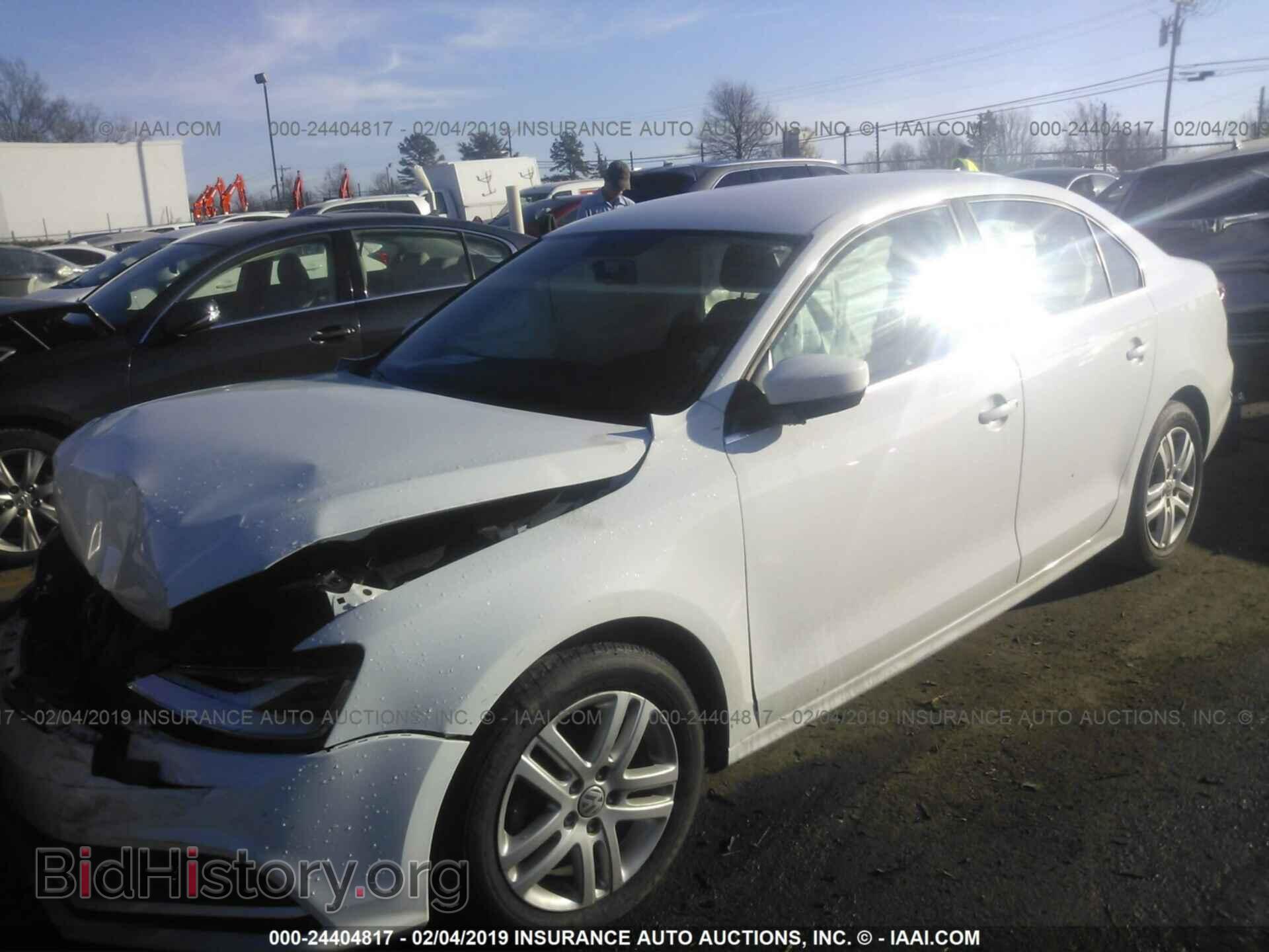 2017 VOLKSWAGEN JETTA - VIN: 3VW2B7AJ7HM271131 - Photo 2