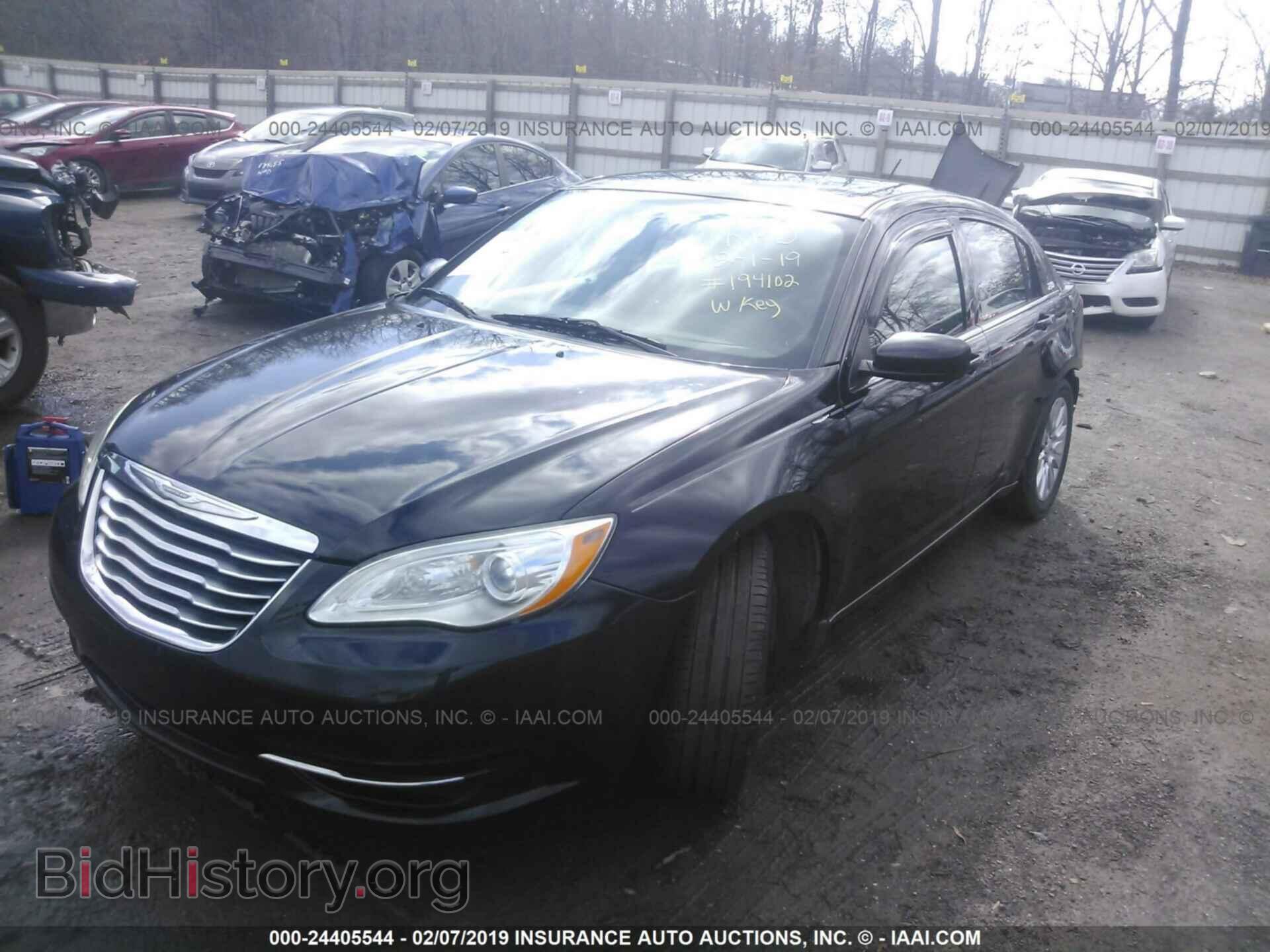 2012 CHRYSLER 200 - VIN: 1C3CCBAB5CN295771 - Фото 2