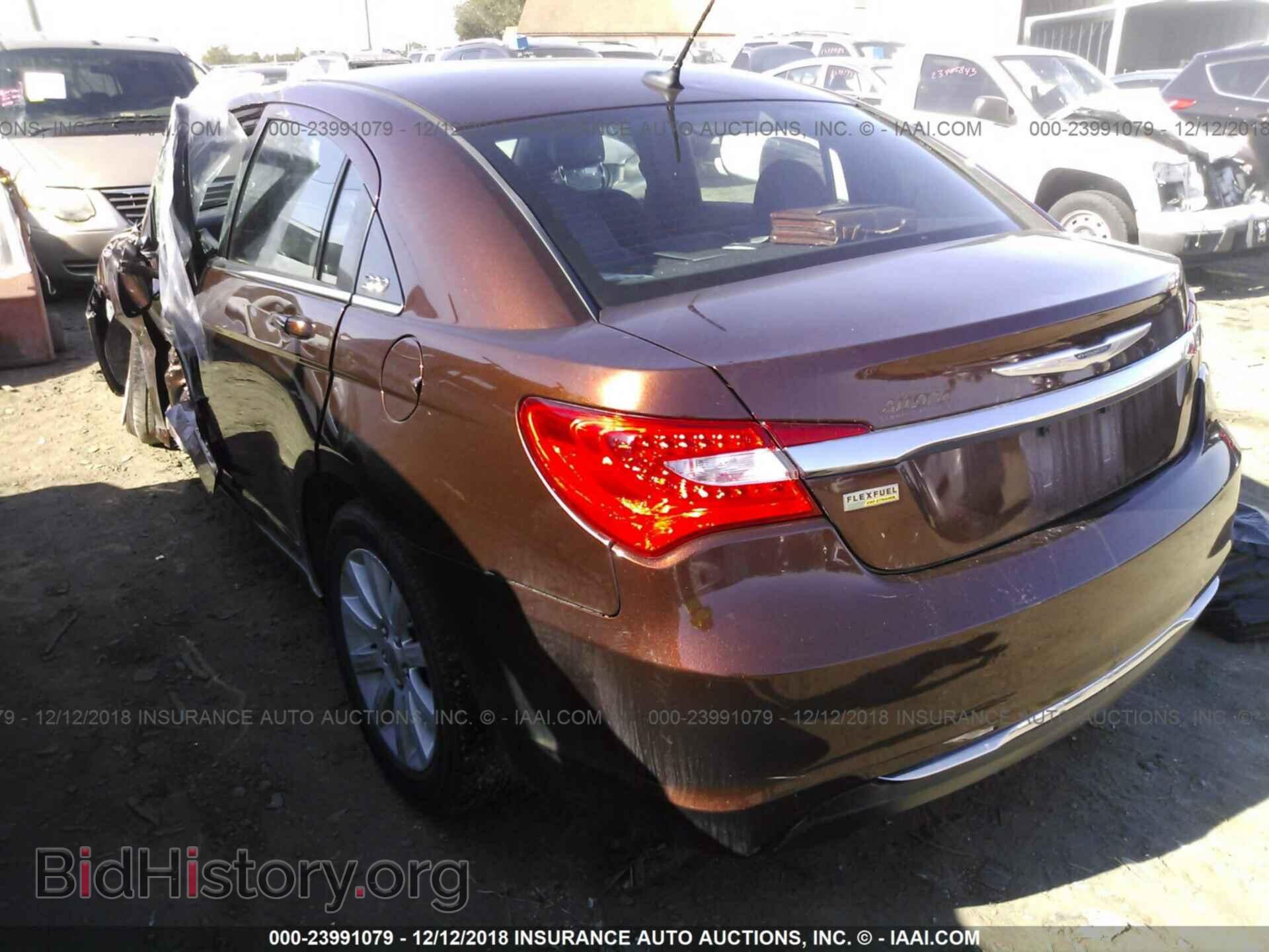 2013 CHRYSLER 200 - VIN: 1C3CCBBG2DN556575 - Photo 3
