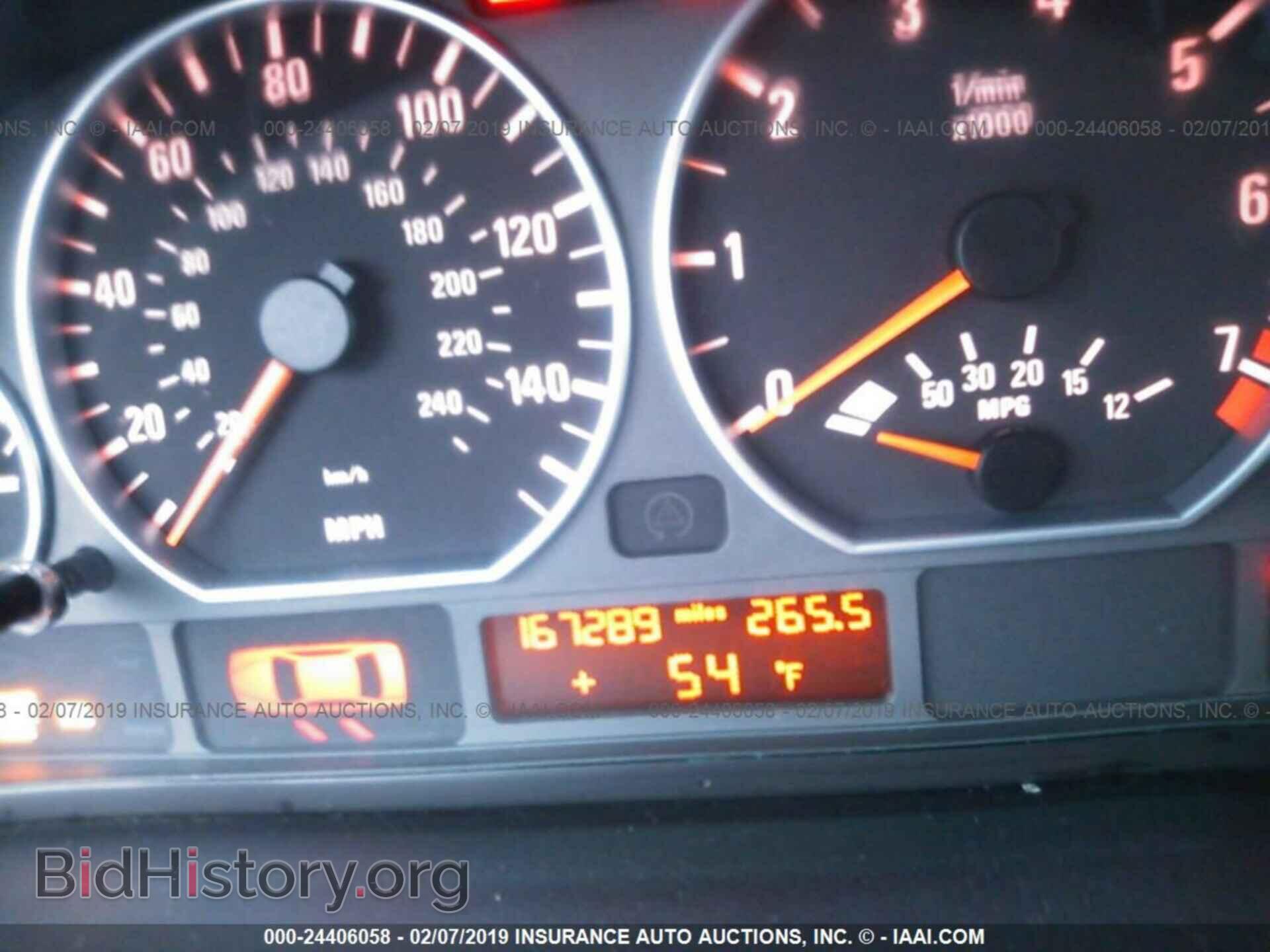2005 BMW 330 - VIN: WBAEV53485KM08595 - Фото 7