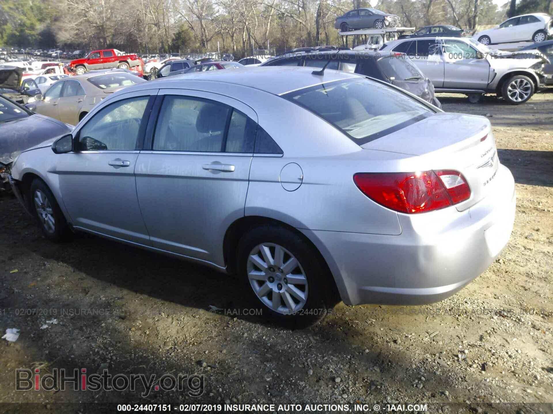 2010 CHRYSLER SEBRING - VIN: 1C3CC4FB5AN169735 - Фото 3