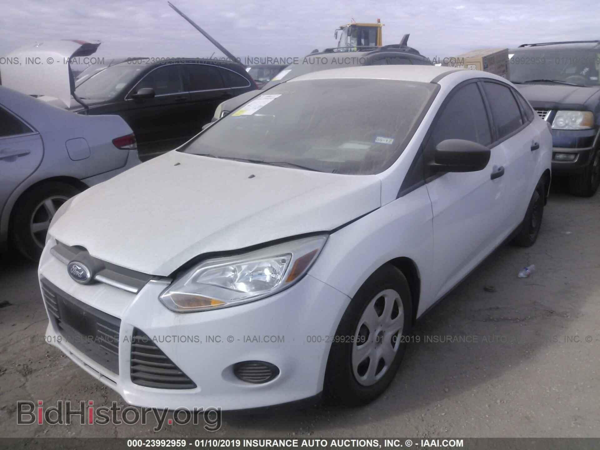 2013 FORD FOCUS - VIN: 1FADP3E23DL262677 - Фото 2
