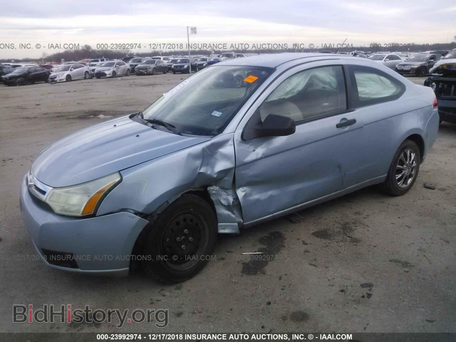 2008 FORD FOCUS - VIN: 1FAHP32N38W124111 - Фото 2