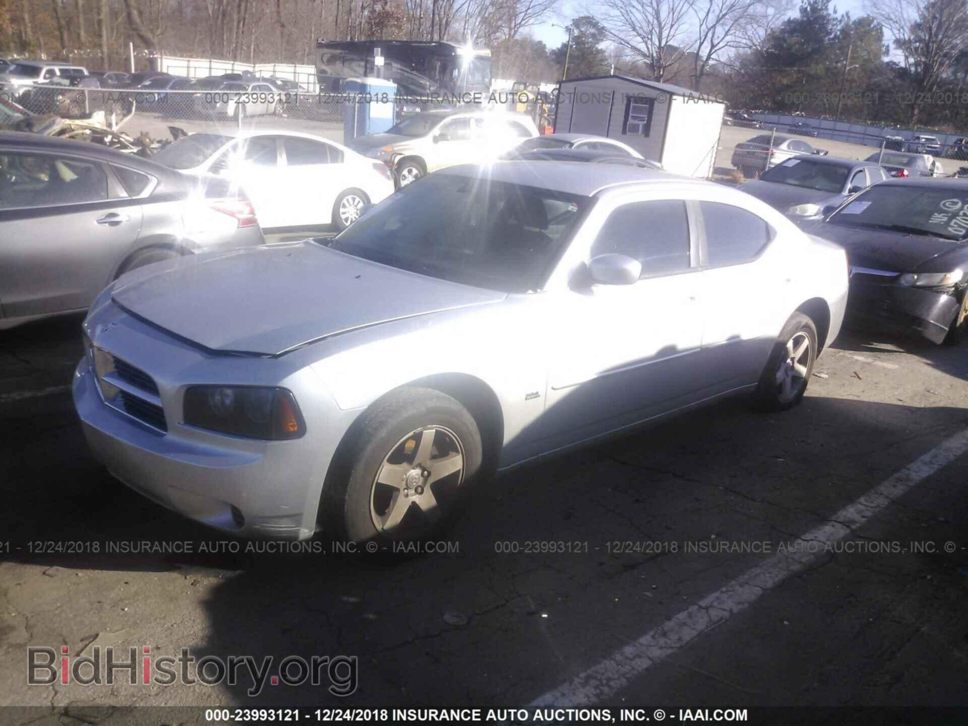 2010 DODGE CHARGER - VIN: 2B3CA3CV2AH124451 - Фото 2