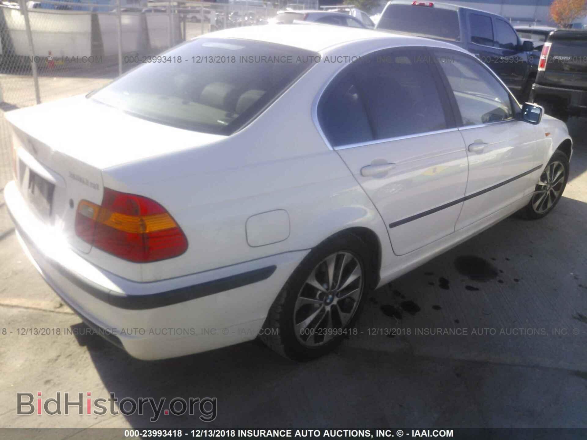 2003 BMW 330 - VIN: WBAEW53493PG21703 - Photo 4