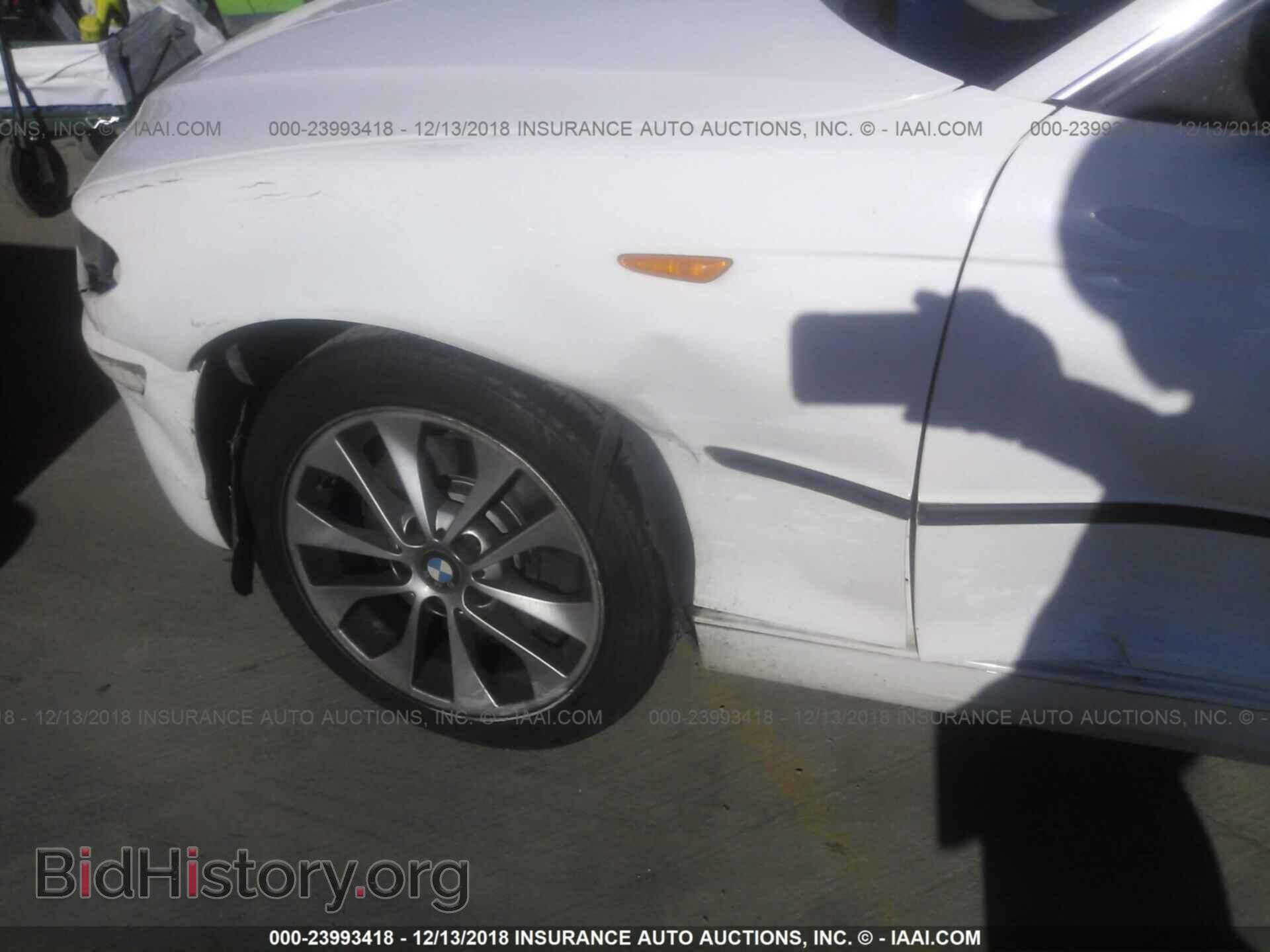 2003 BMW 330 - VIN: WBAEW53493PG21703 - Photo 6