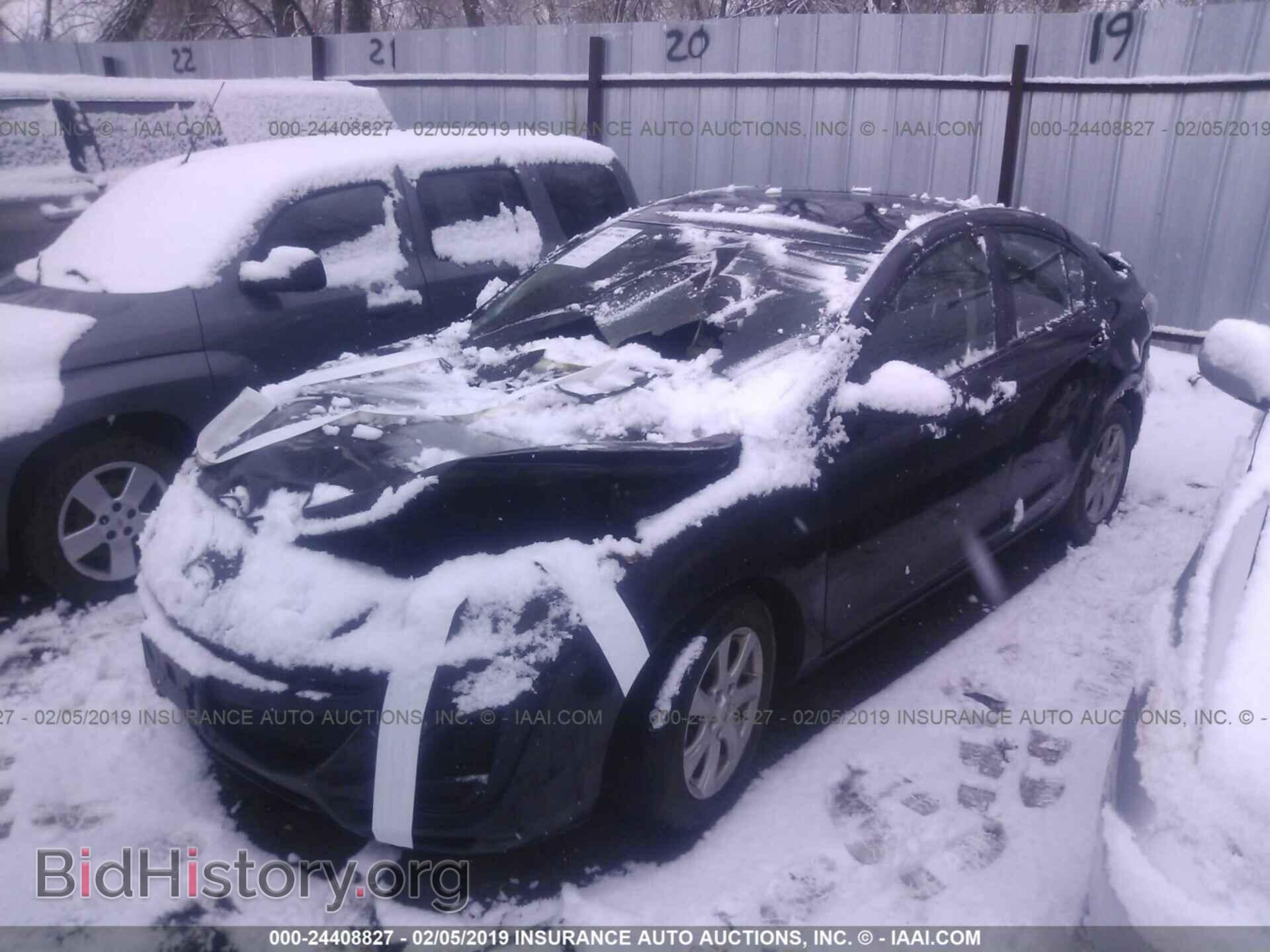 2011 MAZDA 3 - VIN: JM1BL1VF4B1460391 - Photo 2