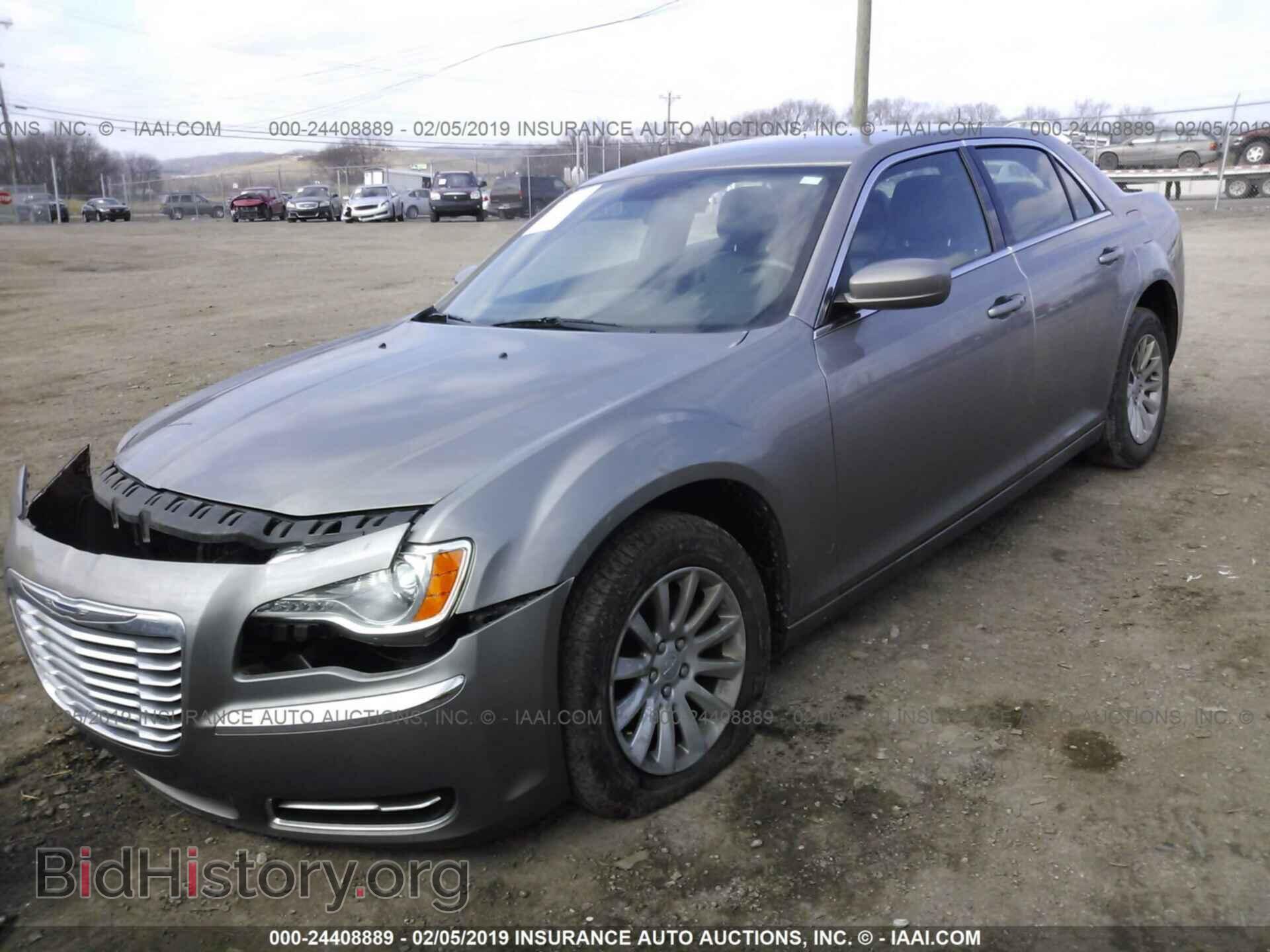 2014 CHRYSLER 300 - VIN: 2C3CCAAG0EH309951 - Фото 2