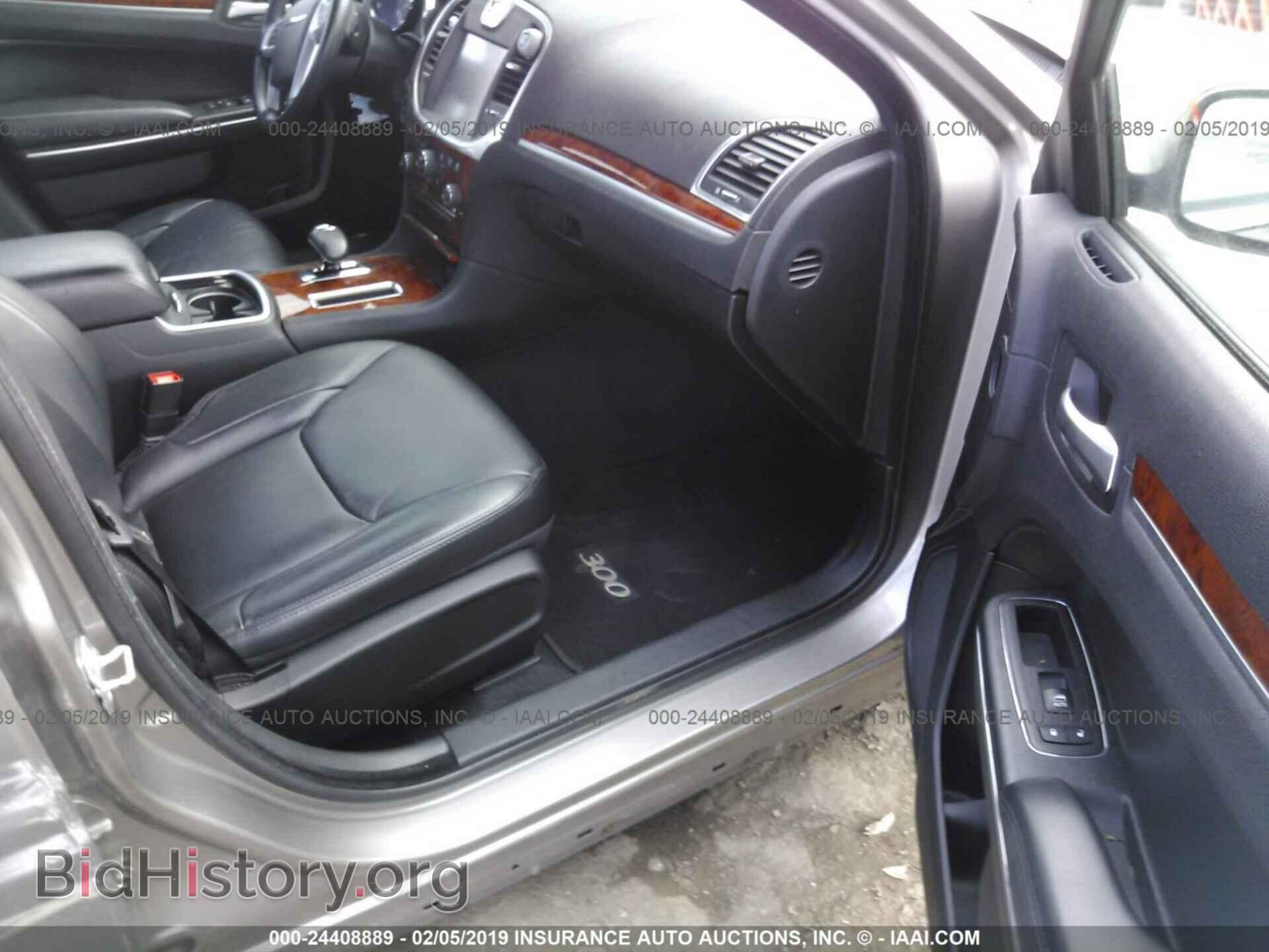 2014 CHRYSLER 300 - VIN: 2C3CCAAG0EH309951 - Фото 5