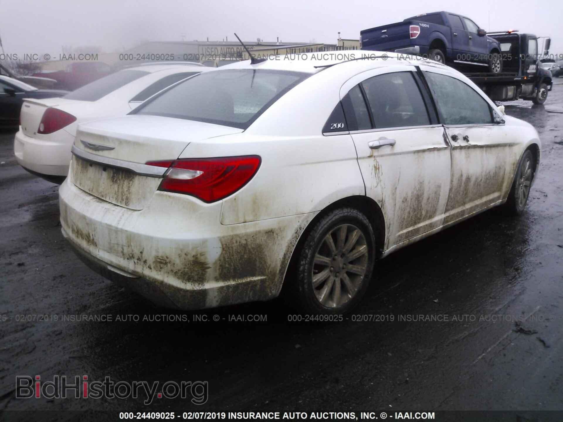 2013 CHRYSLER 200 - VIN: 1C3CCBCG0DN583434 - Photo 4