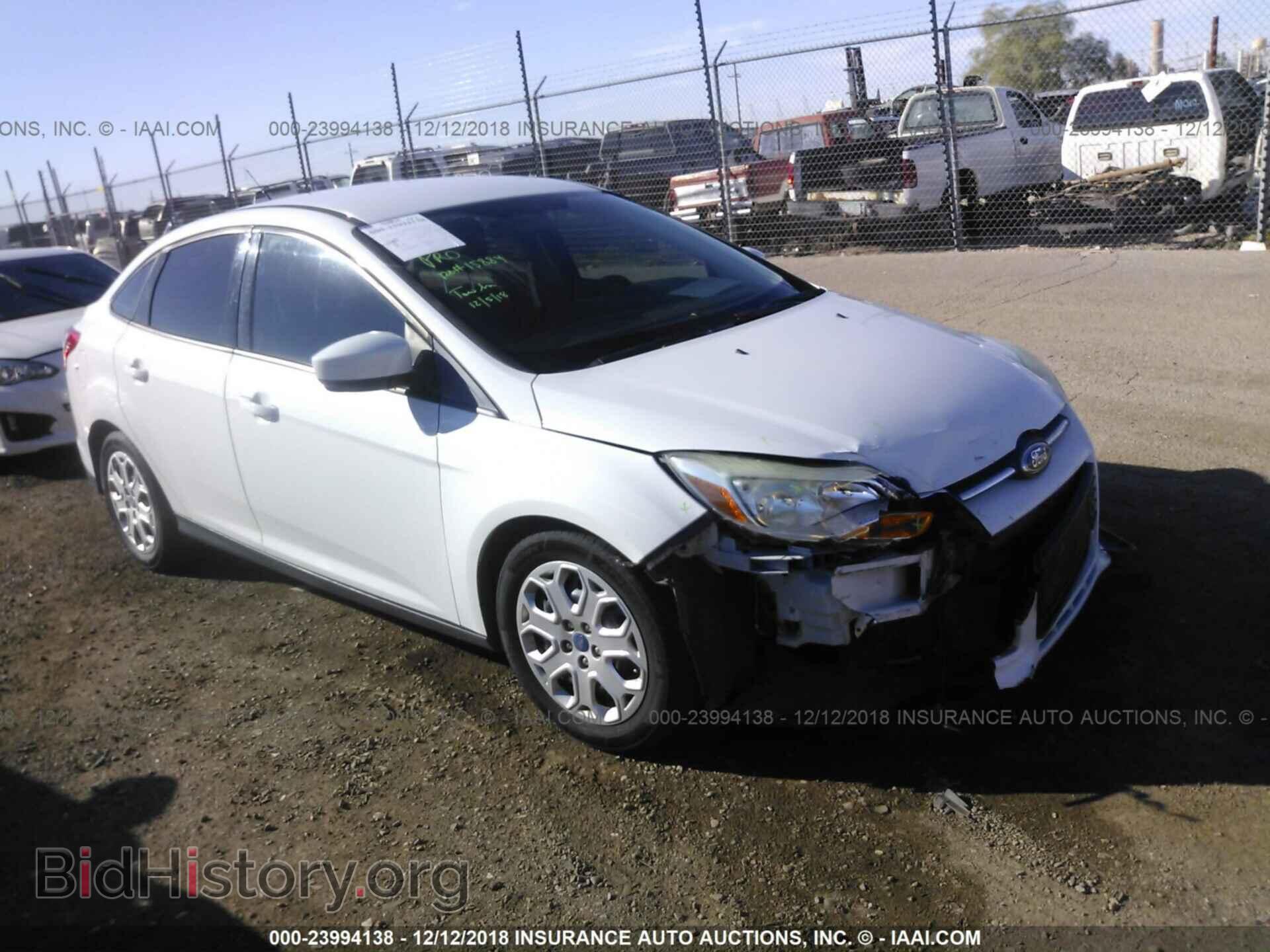 Photo 1FAHP3F2XCL175096 - FORD FOCUS 2012