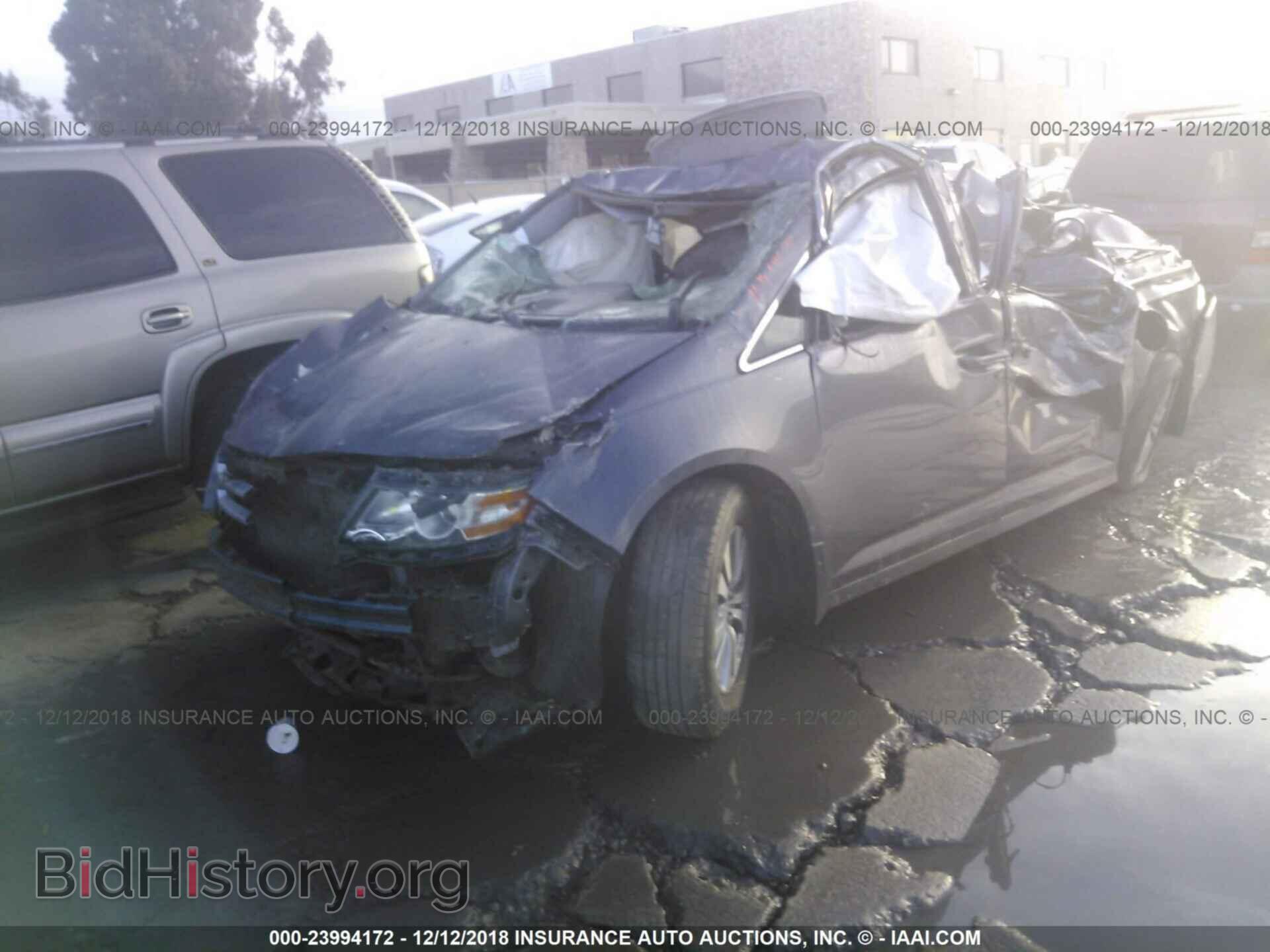 2014 CHRYSLER 200 - VIN: 1C3CCBBB2EN137583 - Фото 2