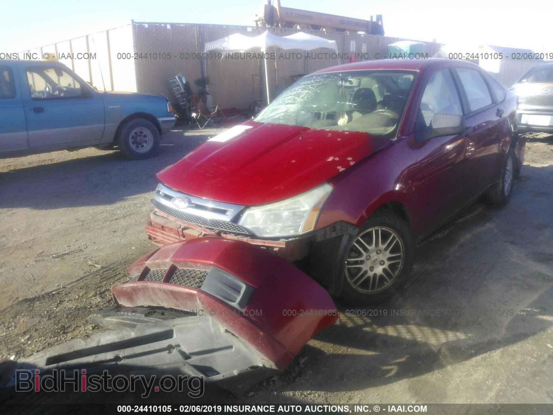 2011 FORD FOCUS - VIN: 1FAHP3FN2BW118043 - Фото 2