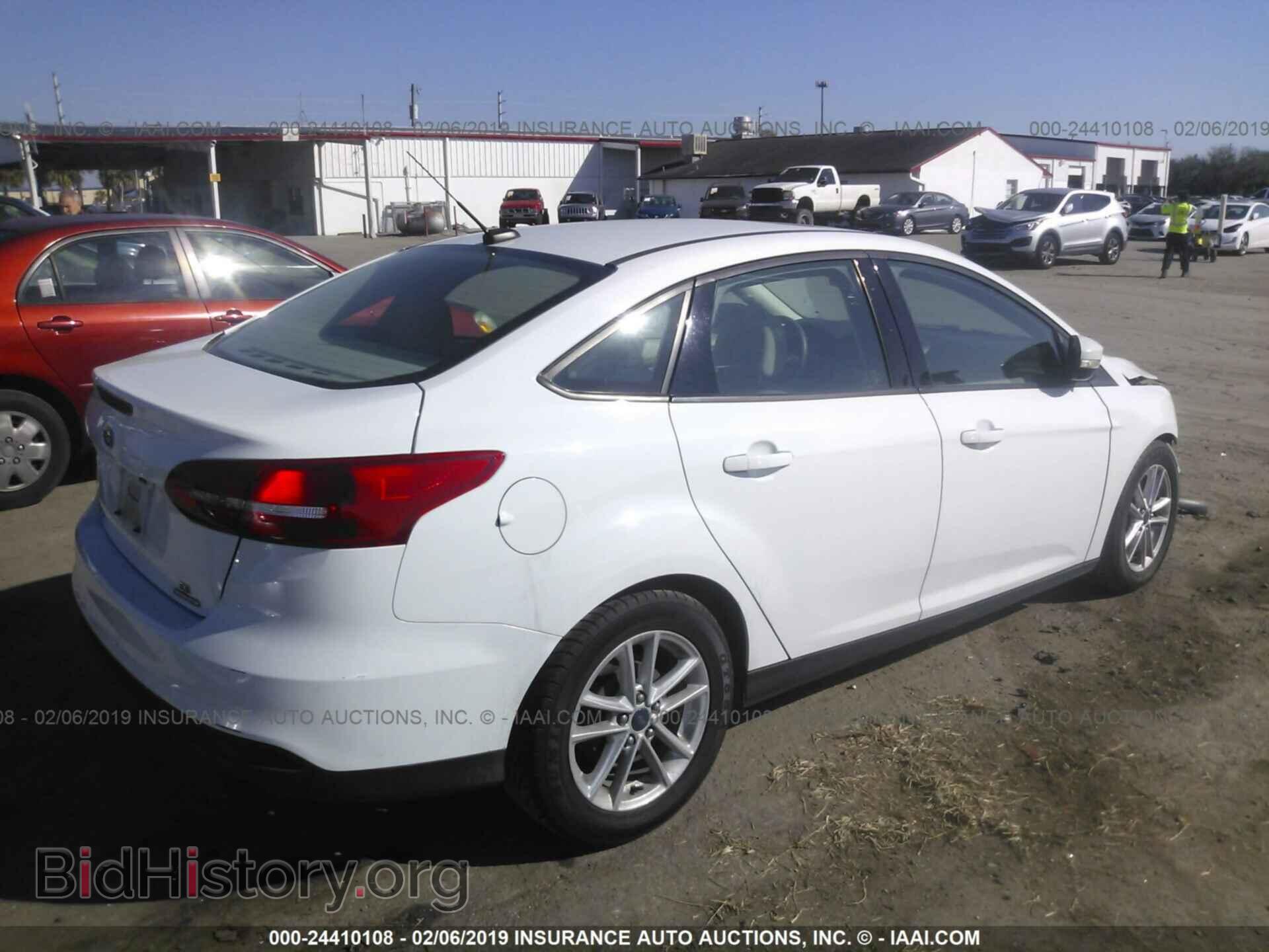 2016 FORD FOCUS - VIN: 1FADP3F26GL205053 - Photo 4