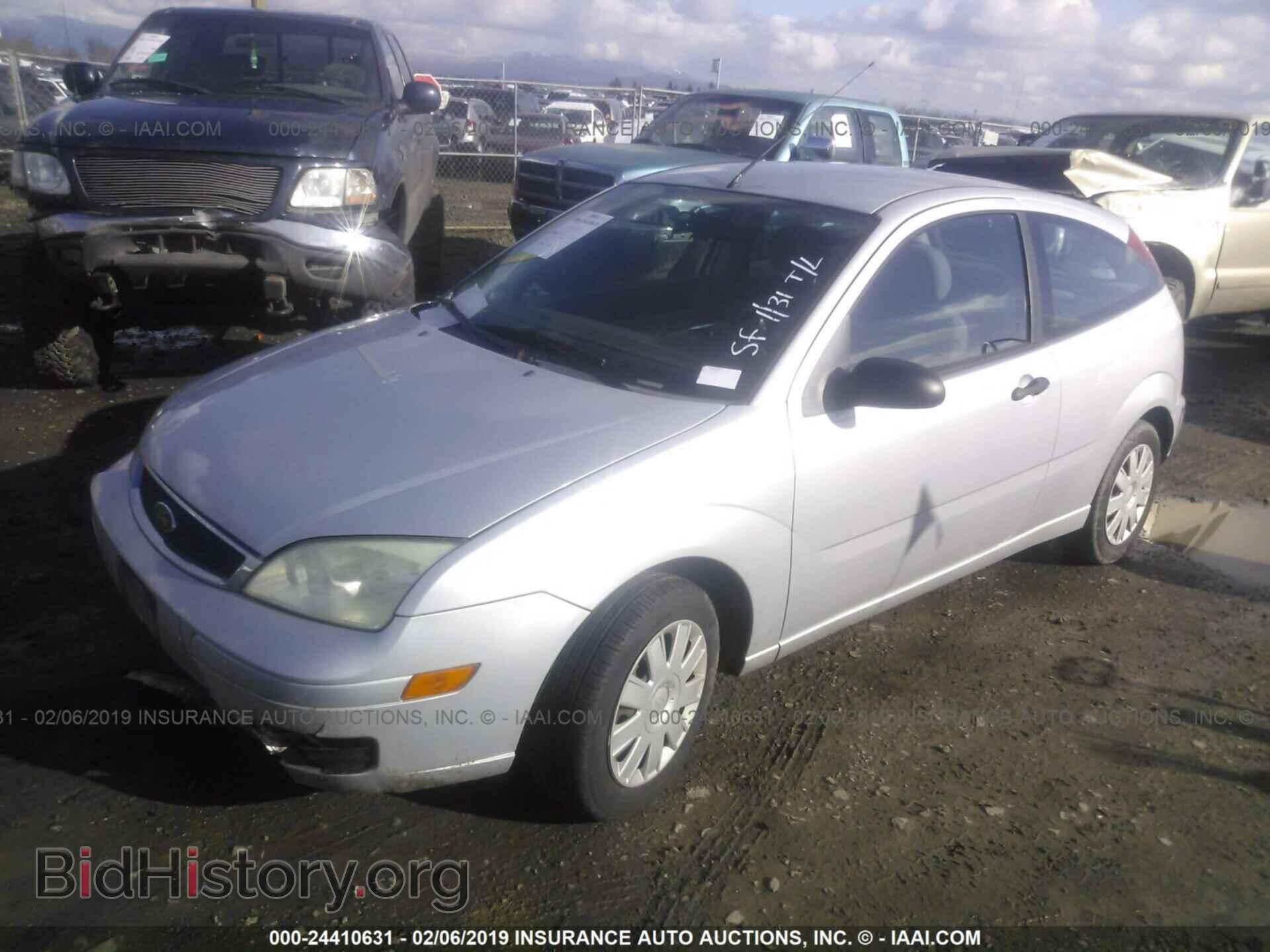 2005 FORD FOCUS - VIN: 3FAFP31N25R112409 - Фото 2