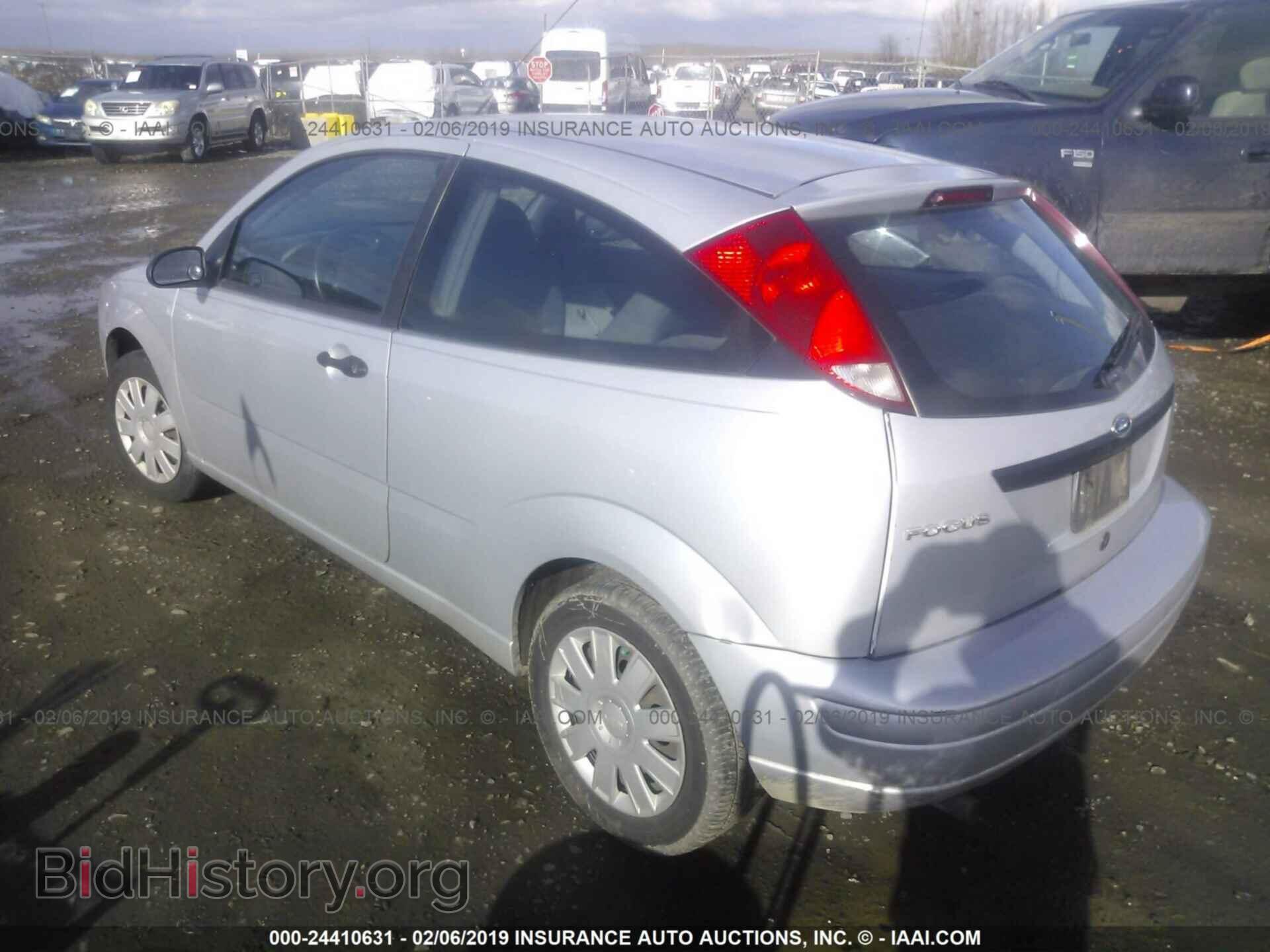 2005 FORD FOCUS - VIN: 3FAFP31N25R112409 - Фото 3