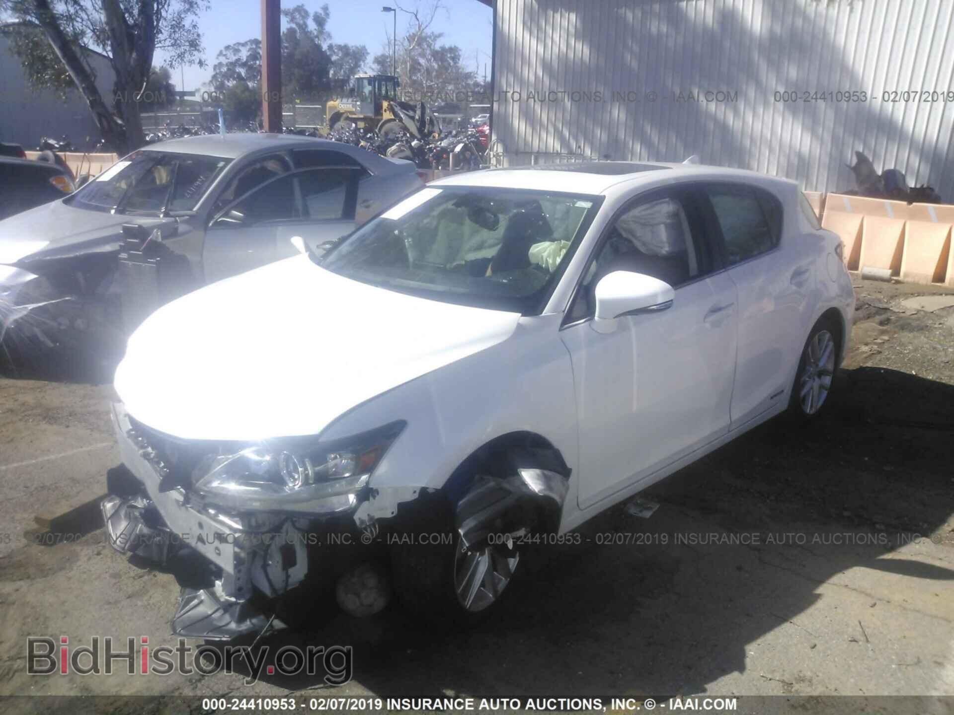 2014 LEXUS CT - VIN: JTHKD5BH3E2198094 - Photo 2