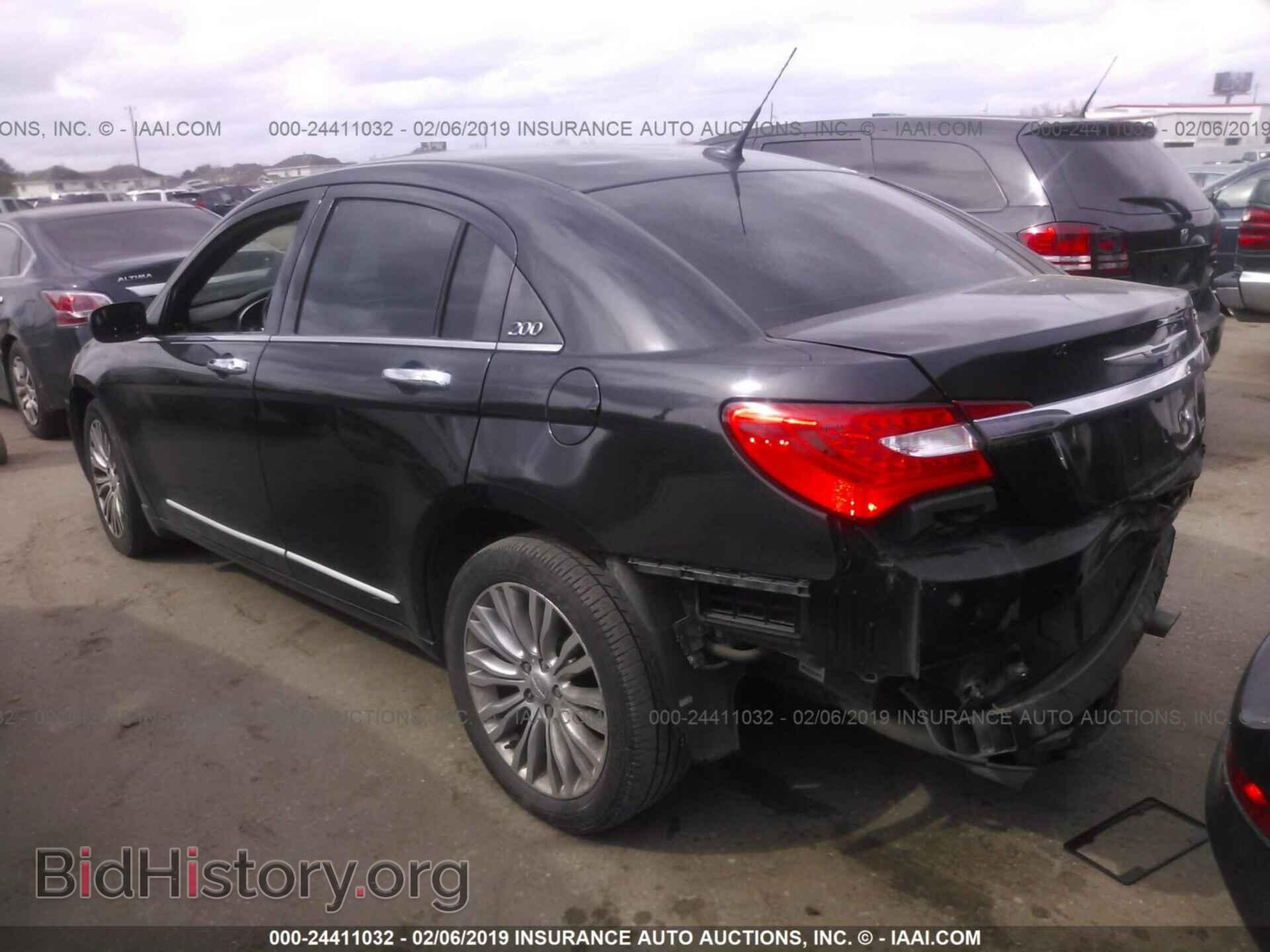 2011 CHRYSLER 200 - VIN: 1C3BC2FG2BN516273 - Фото 3