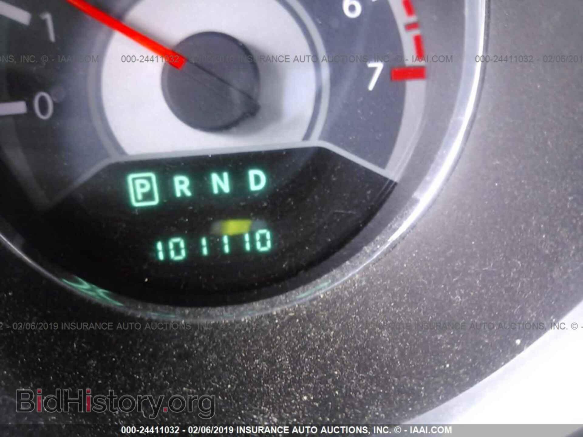 2011 CHRYSLER 200 - VIN: 1C3BC2FG2BN516273 - Фото 7