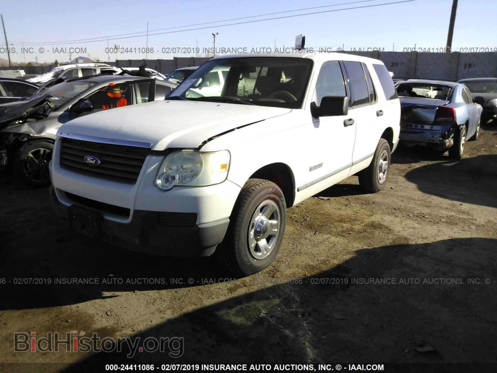 2006 FORD EXPLORER - VIN: 1FMEU62E76UA63843 - Фото 2
