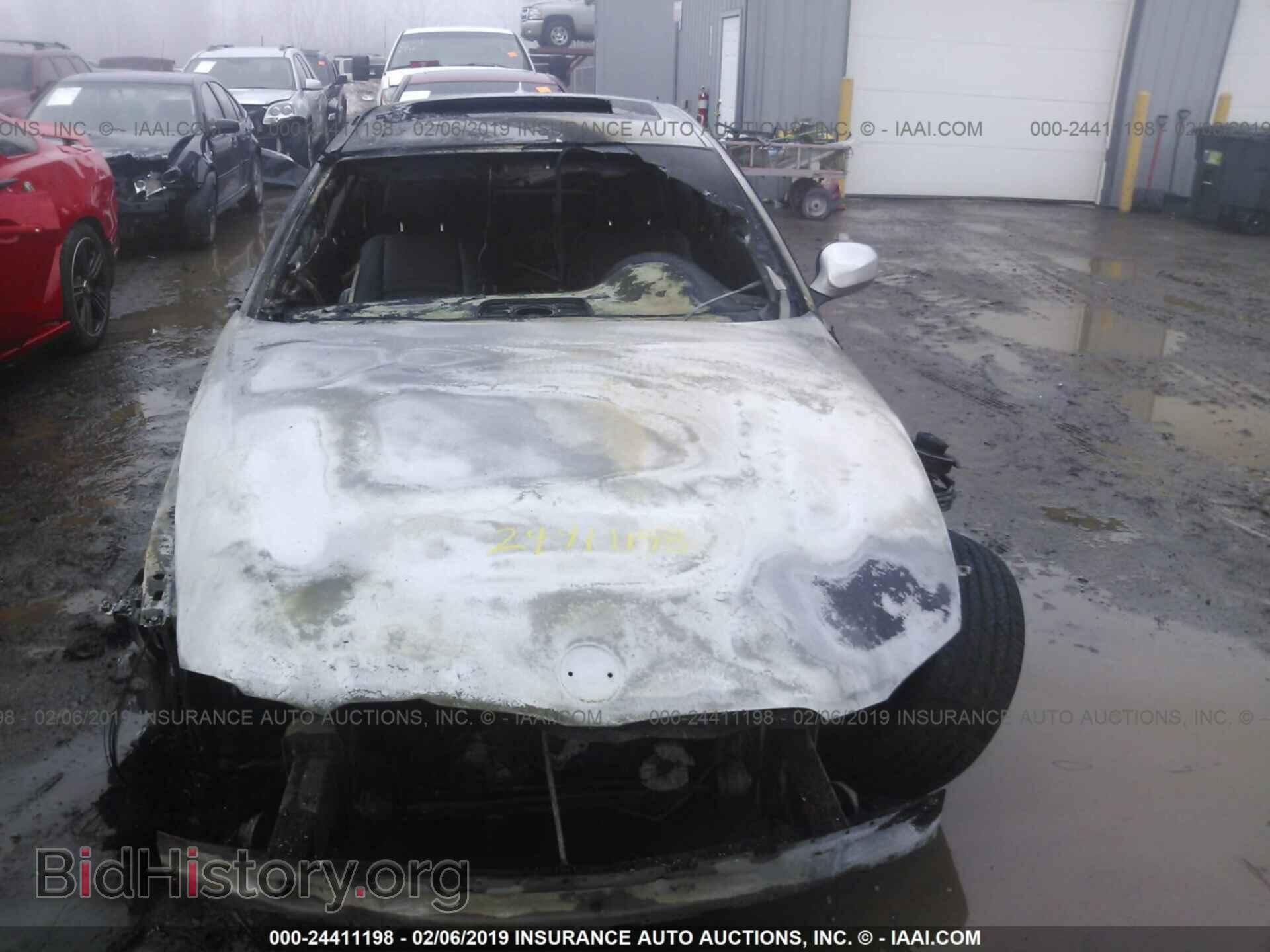 2011 BMW 335 - VIN: WBAKF9C52BE247137 - Фото 6