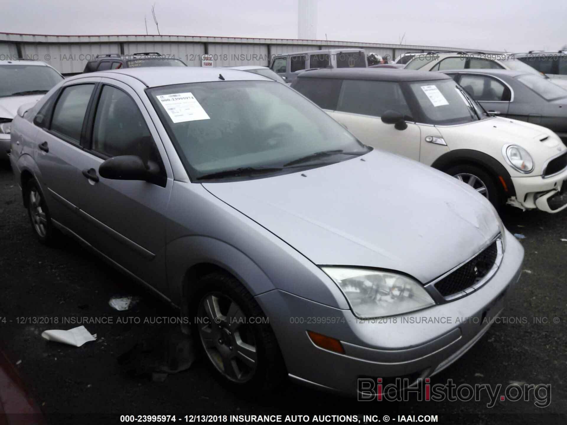 Фотография 1FAFP34N25W317933 - FORD FOCUS 2005