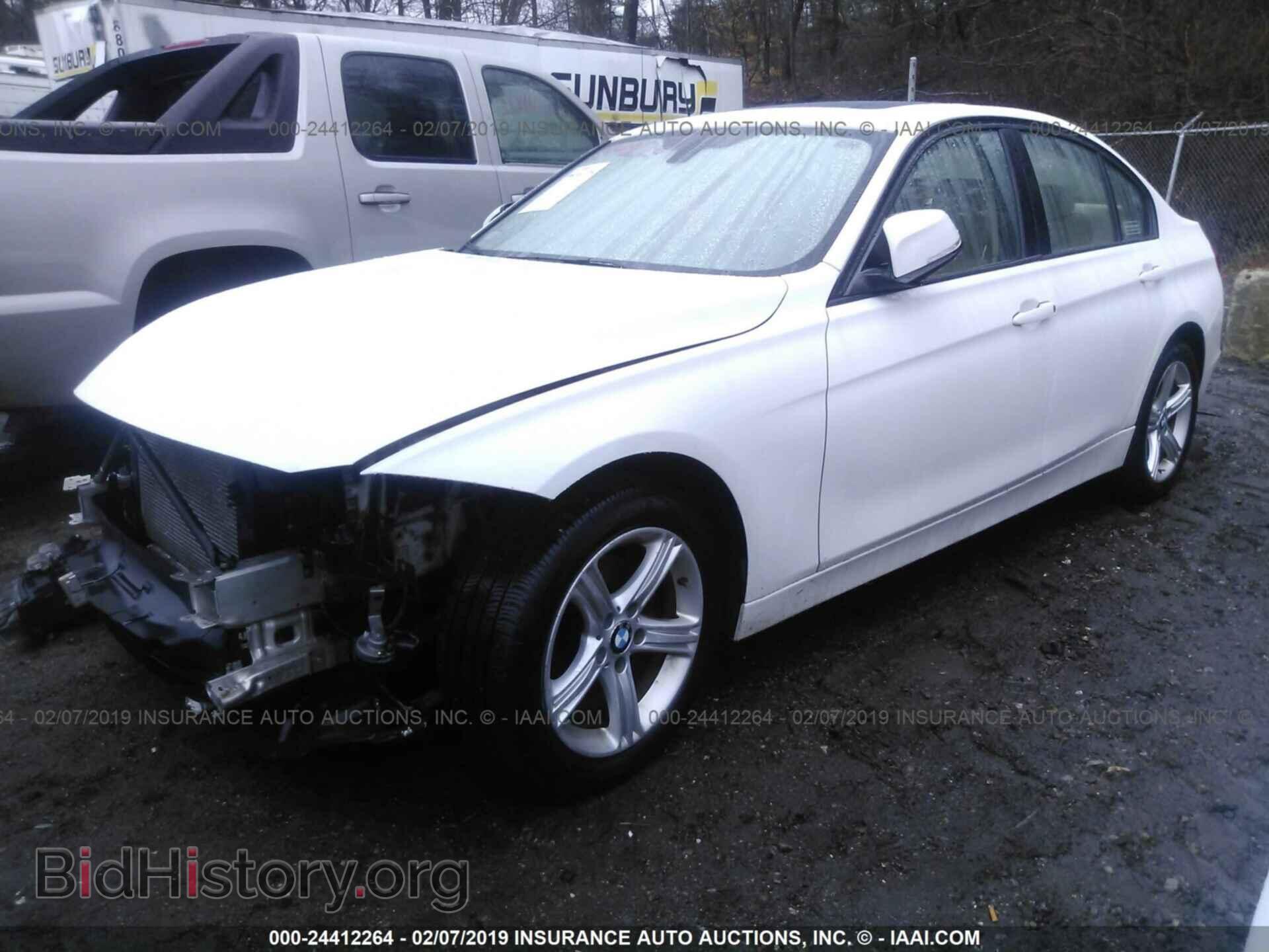 2014 BMW 320 - VIN: WBA3C3C54EF986972 - Photo 2