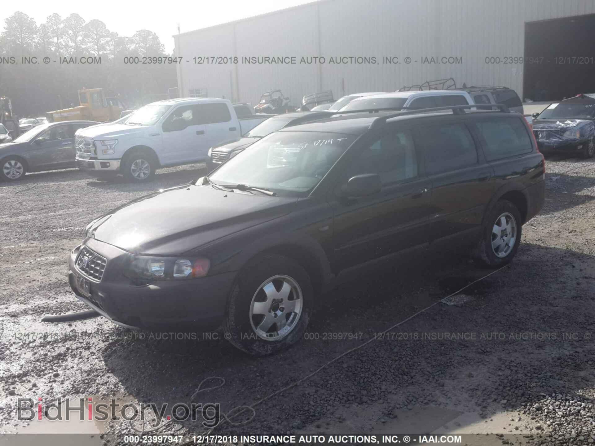 2004 VOLVO XC70 - VIN: YV1SZ59H041133601 - Фото 2