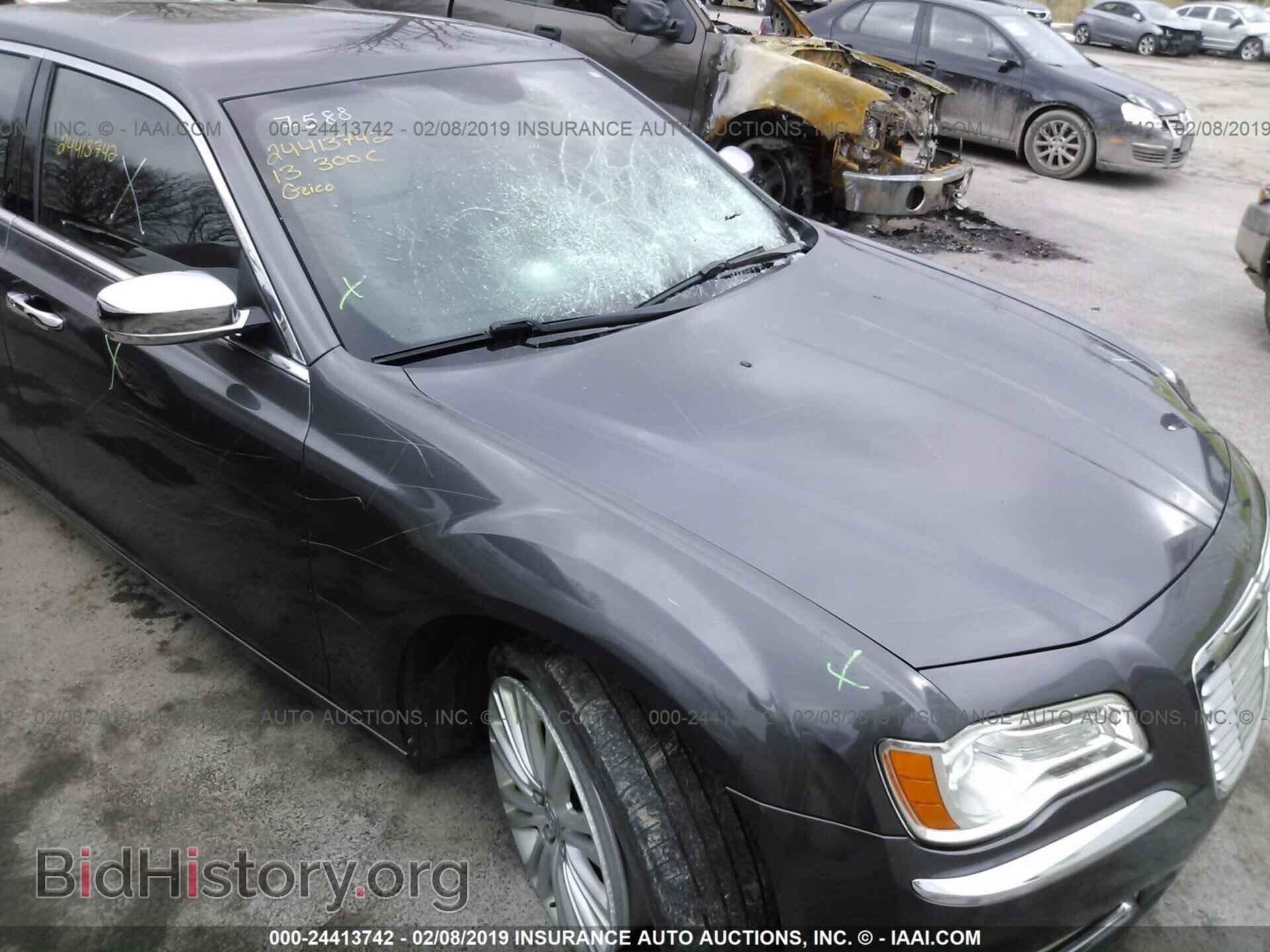 2013 CHRYSLER 300C - VIN: 2C3CCAKG2DH683040 - Фото 6