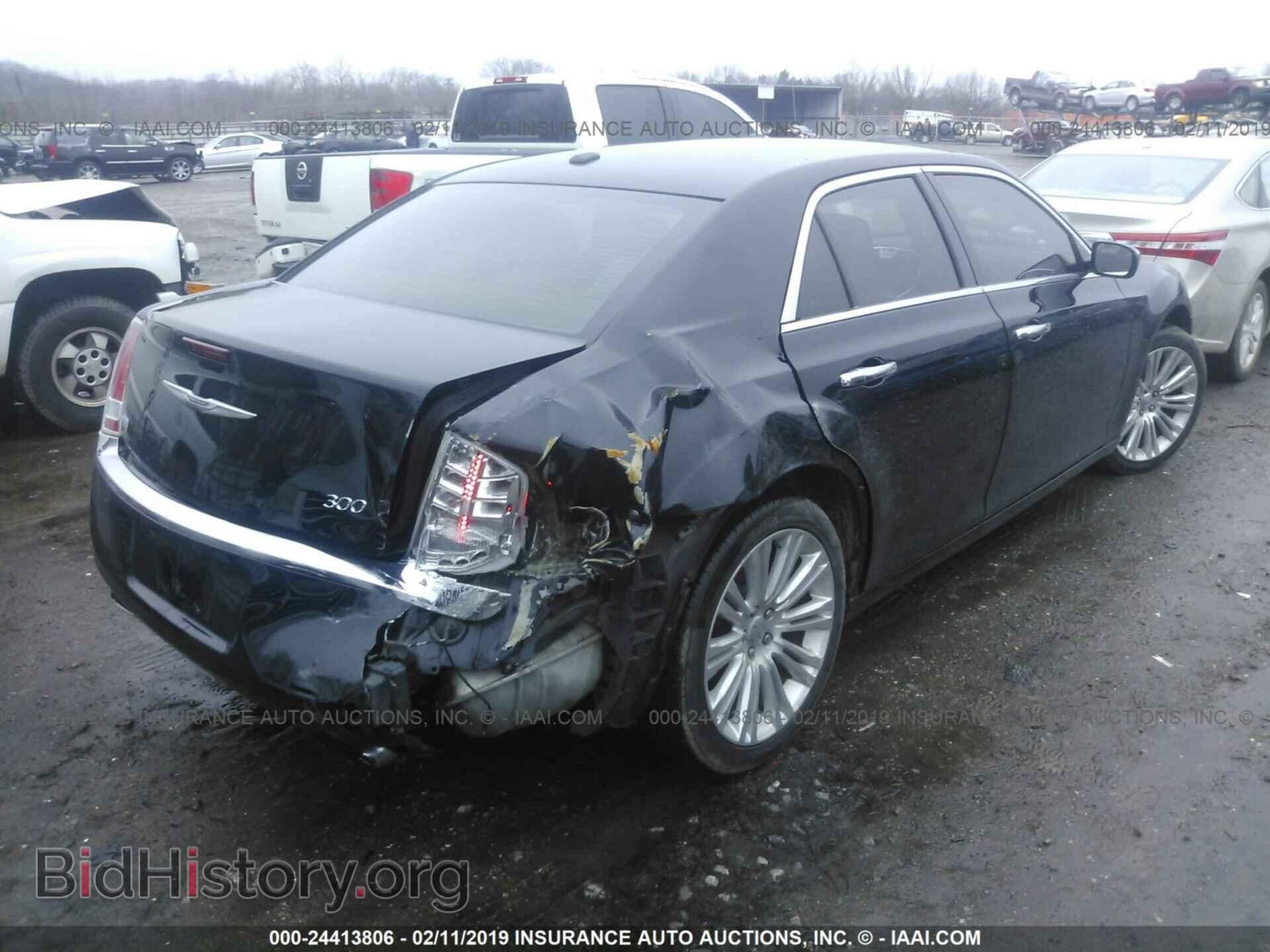 2011 CHRYSLER 300 - VIN: 2C3CA5CG9BH598480 - Фото 4