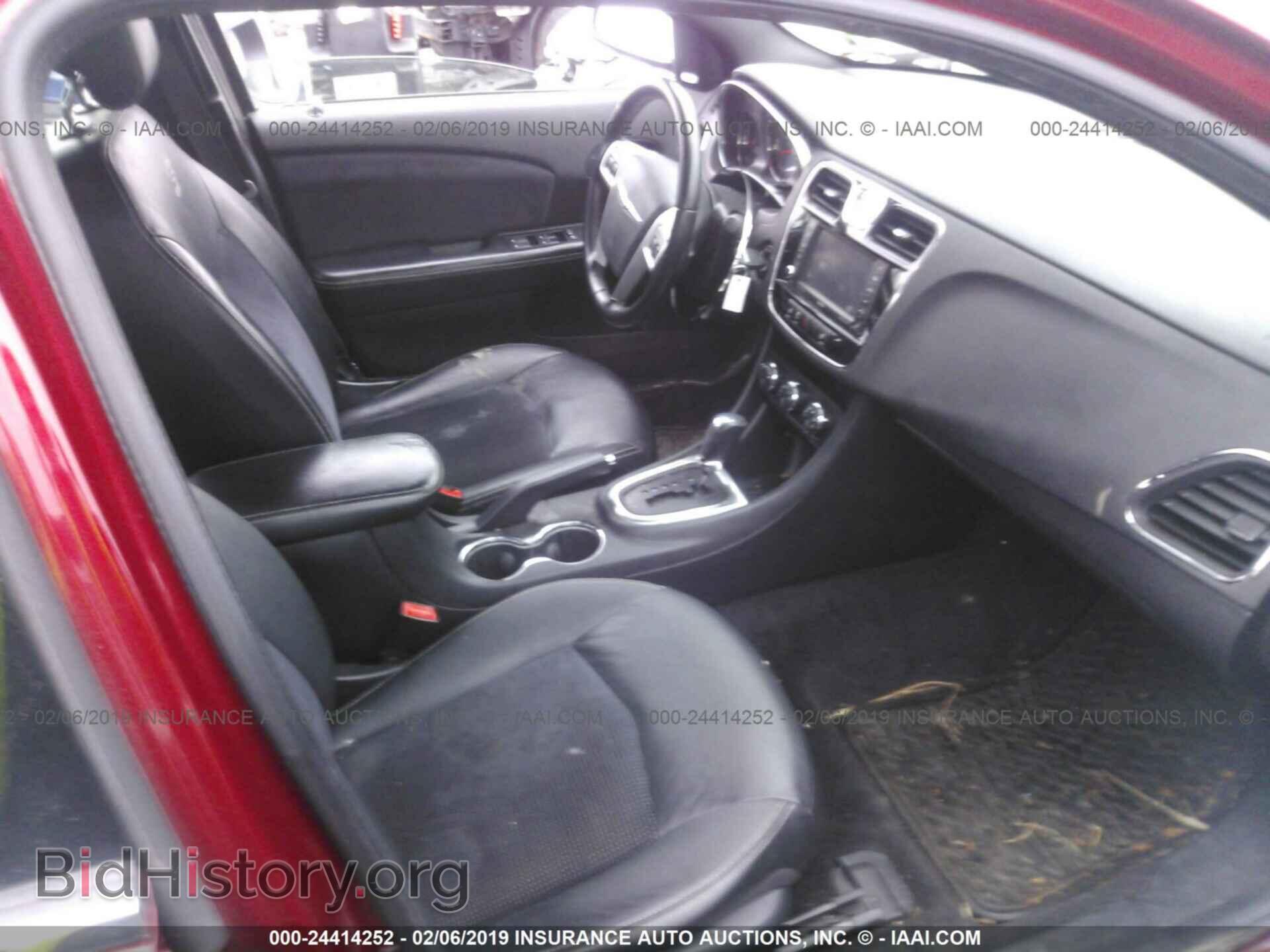 2012 CHRYSLER 200 - VIN: 1C3CCBHG5CN118946 - Фото 5
