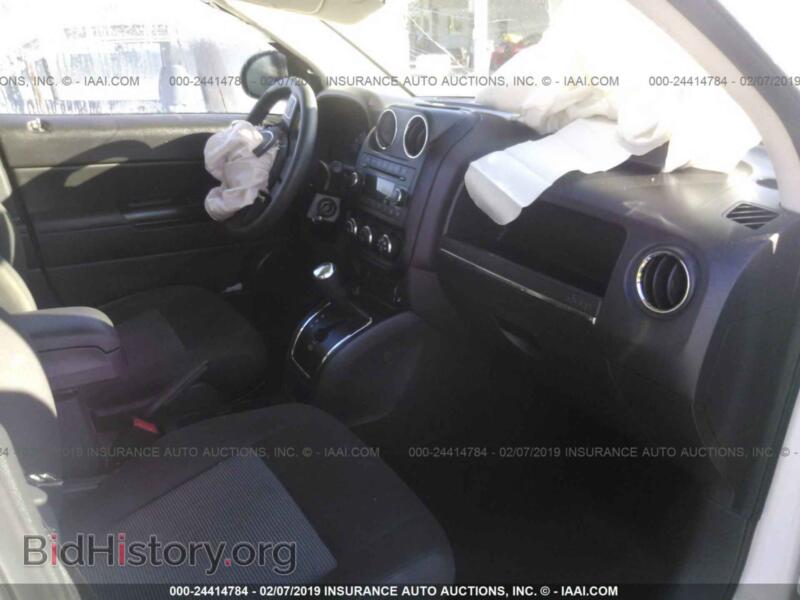 2012 Jeep COMPASS (VIN 1C4NJCBA9CD518793) — фото 5 из 10